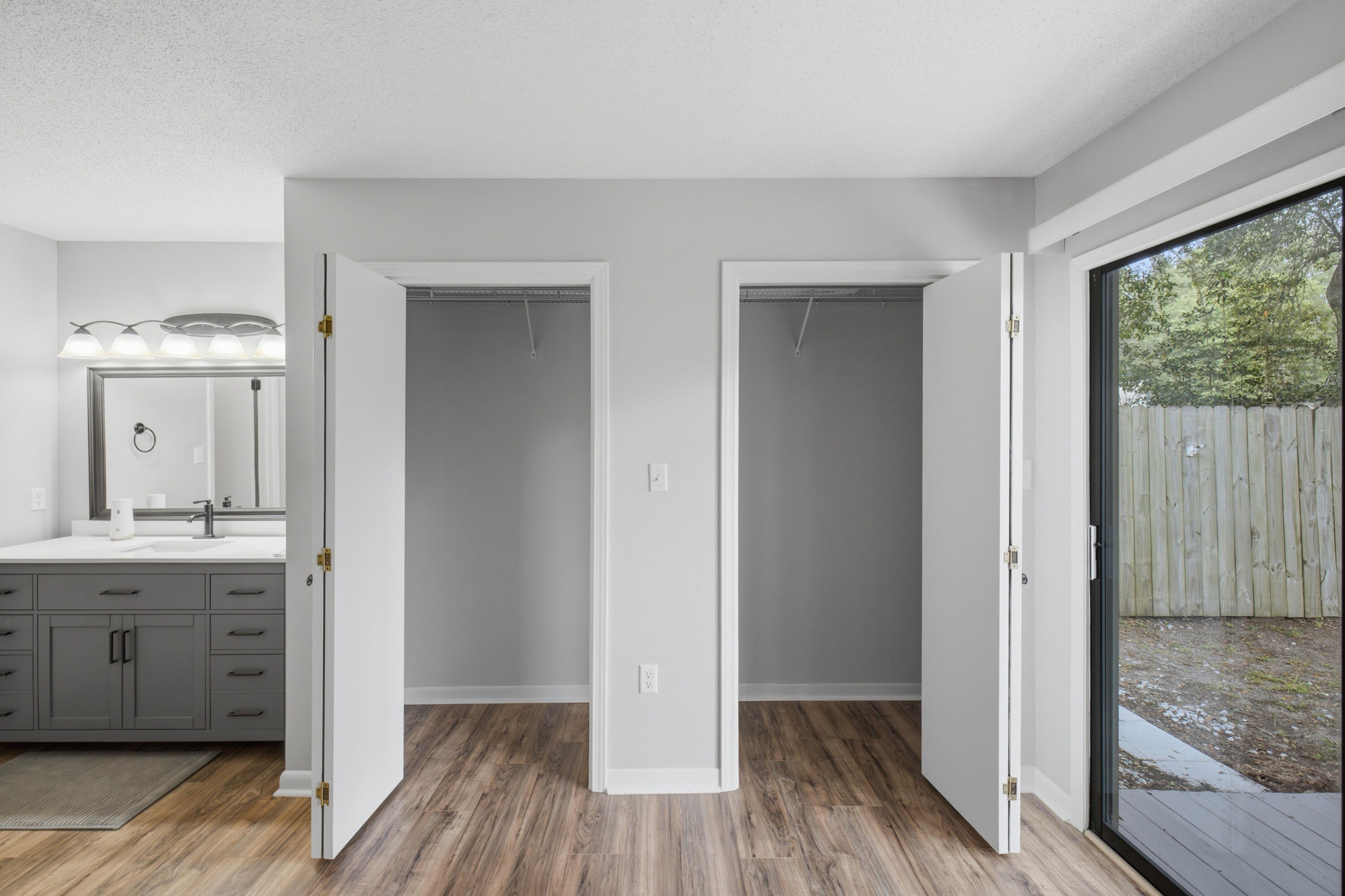 CREEKSIDE 4 - Residential