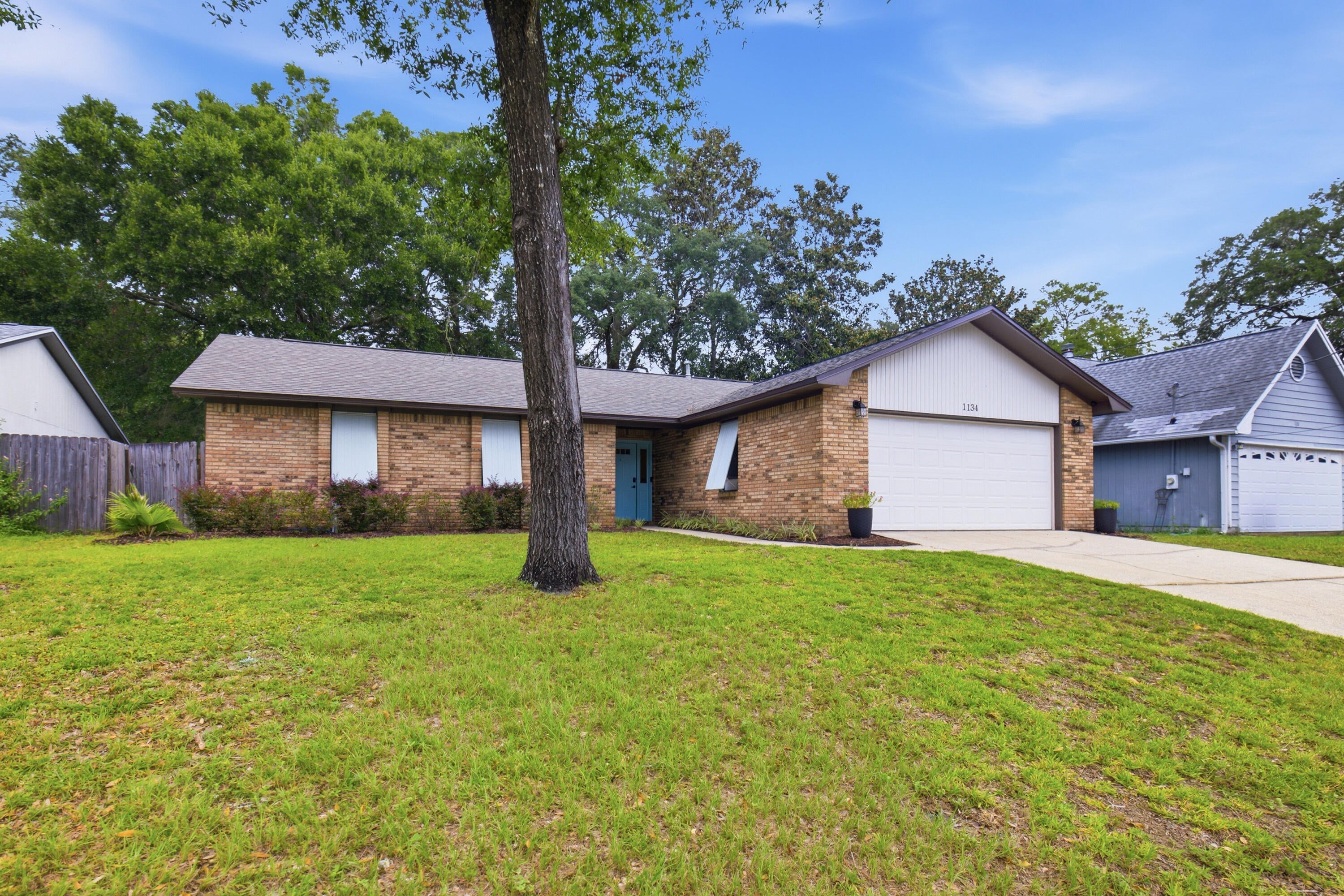 CREEKSIDE 4 - Residential