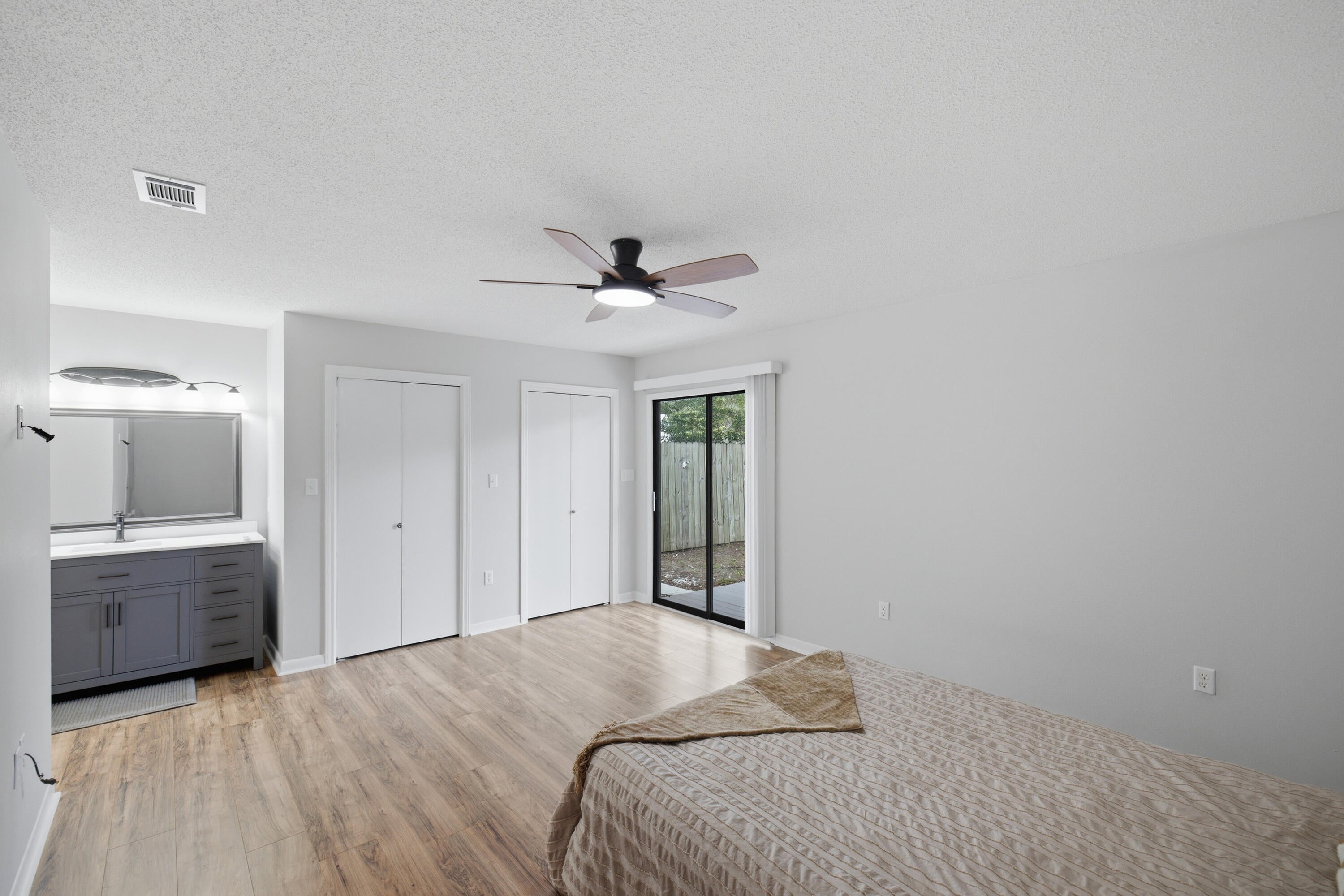 CREEKSIDE 4 - Residential