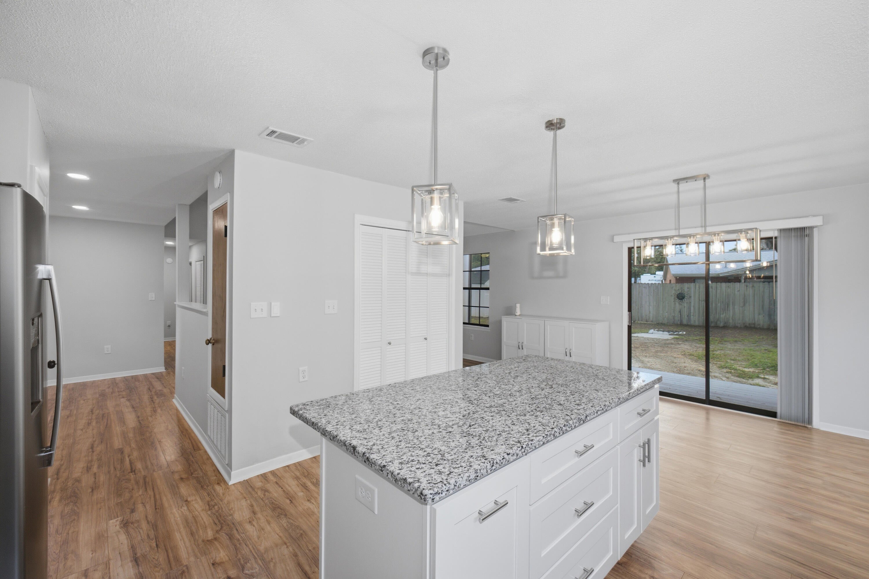 CREEKSIDE 4 - Residential