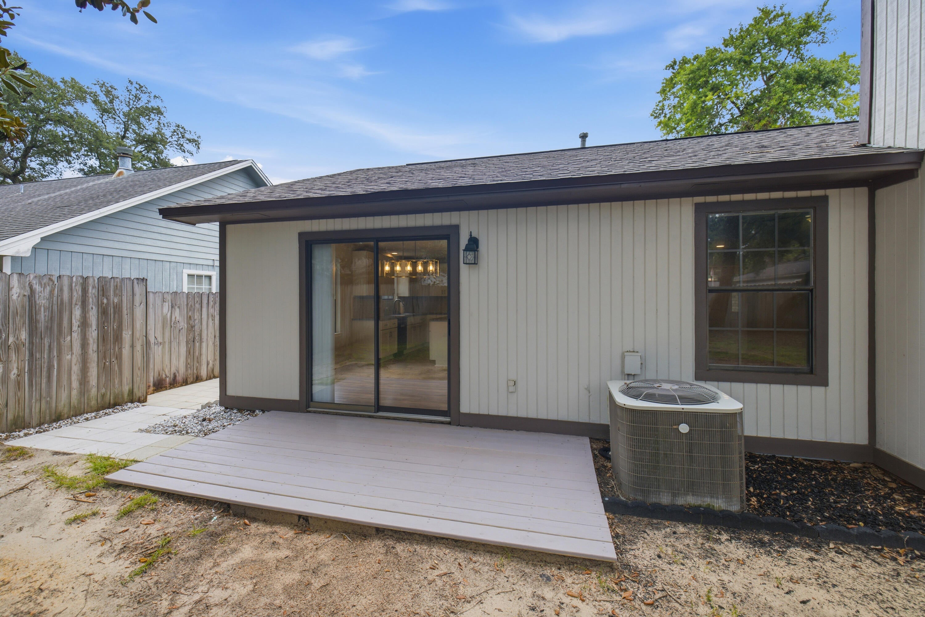 CREEKSIDE 4 - Residential