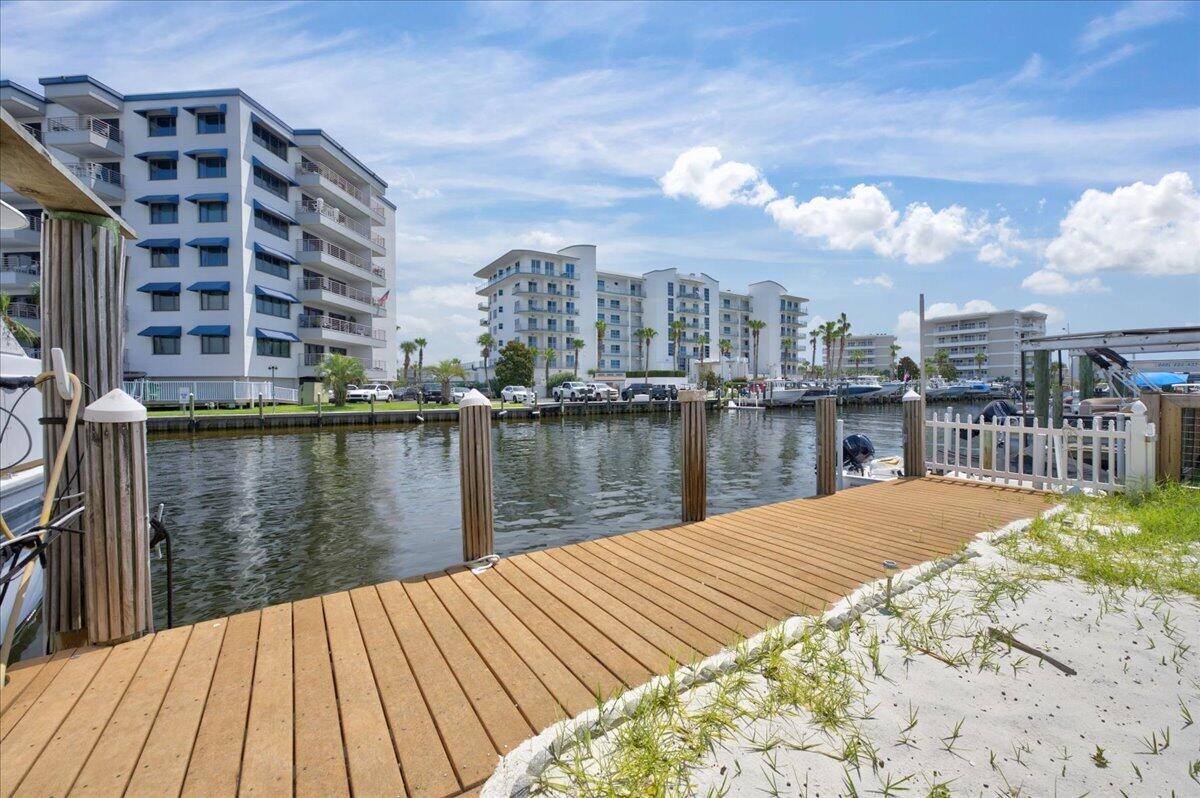 HOLIDAY ISLE - Residential