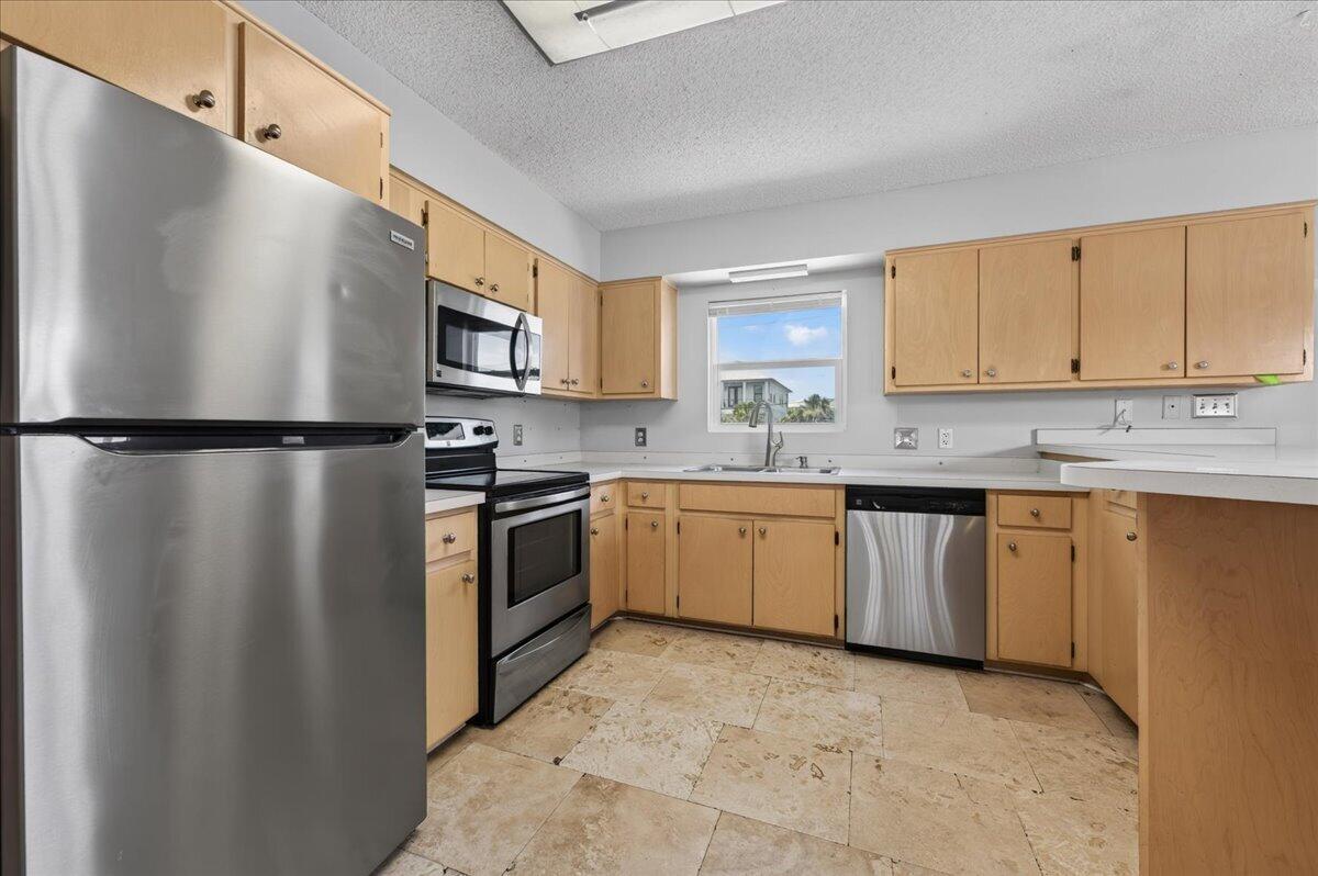 HOLIDAY ISLE - Residential