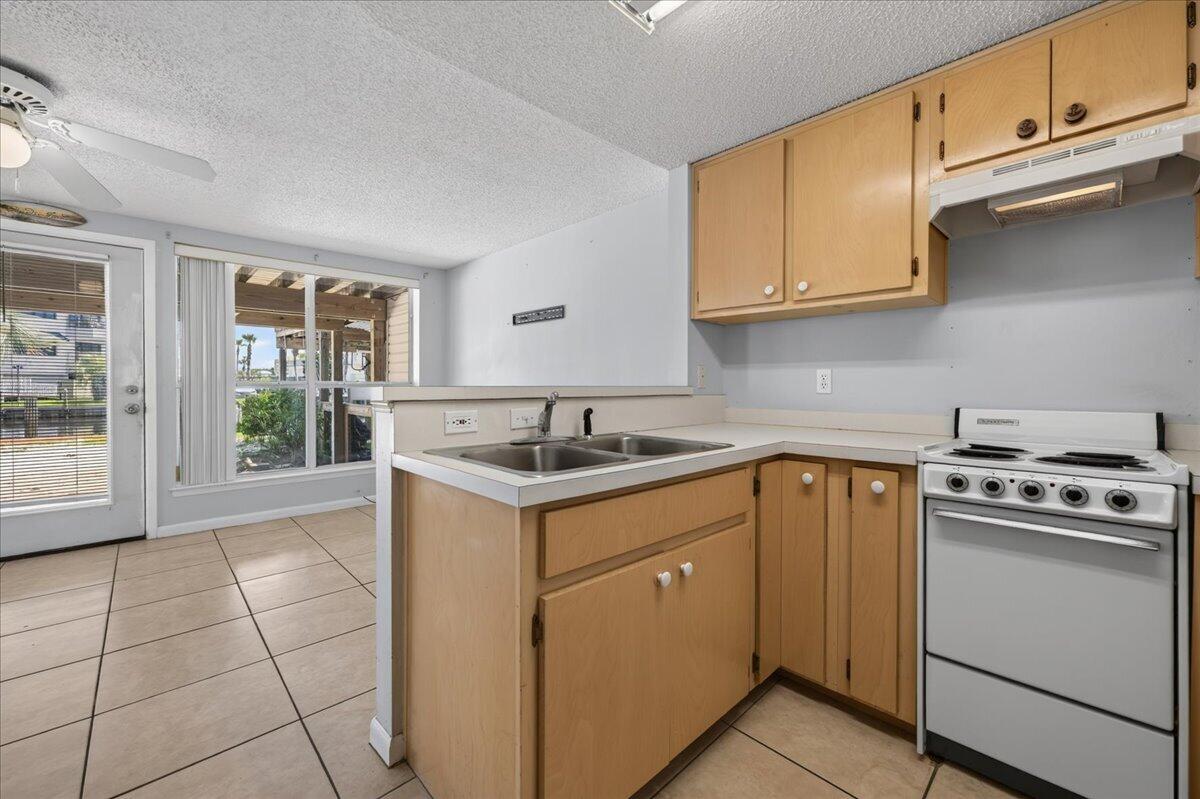 HOLIDAY ISLE - Residential