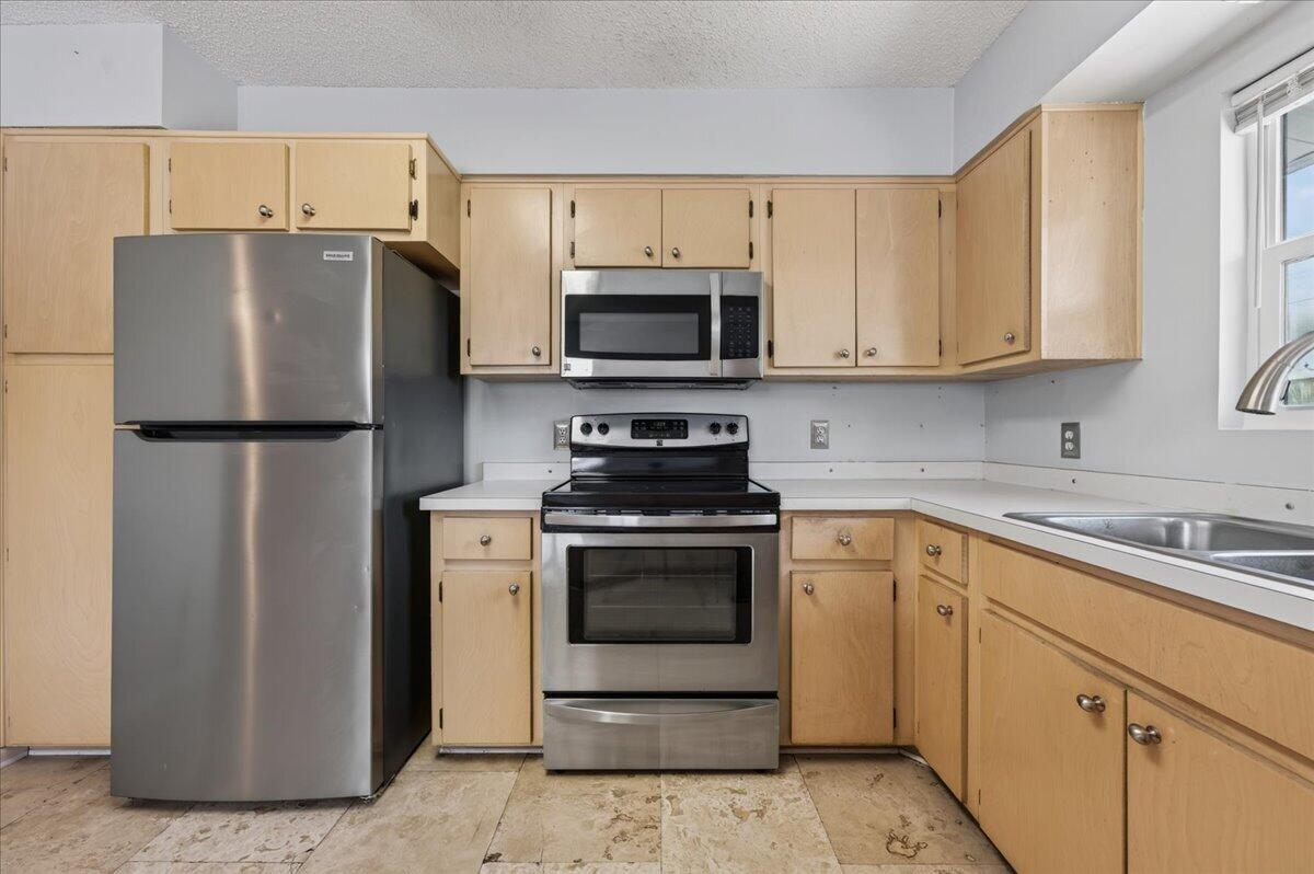 HOLIDAY ISLE - Residential
