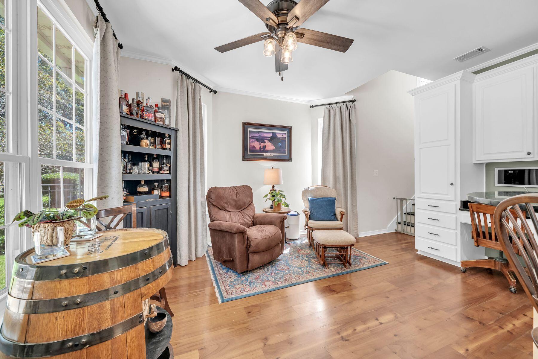 SOUTHWIND PH 6 - Residential