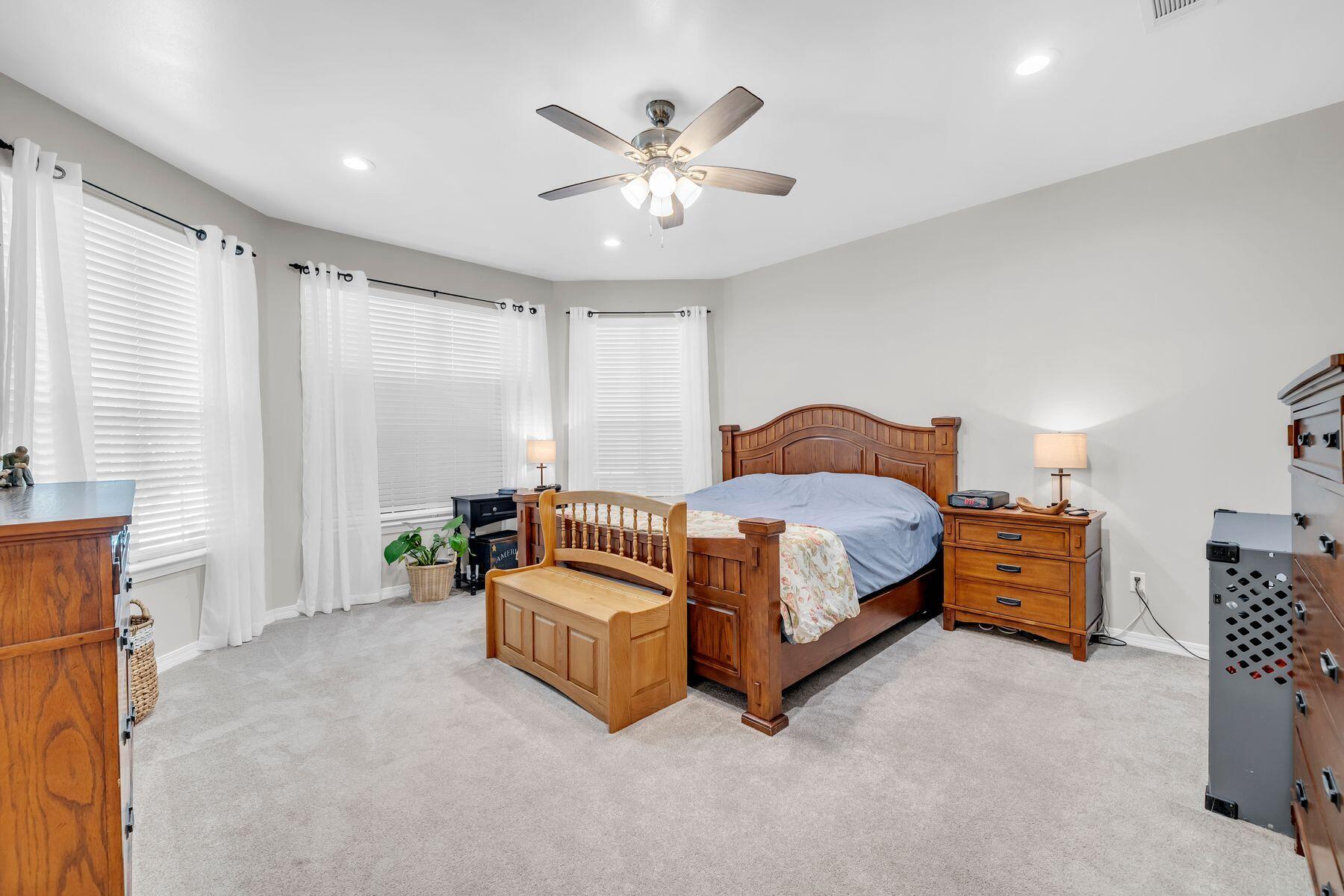 SOUTHWIND PH 6 - Residential