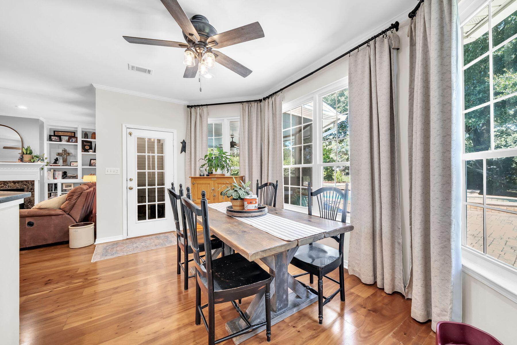 SOUTHWIND PH 6 - Residential