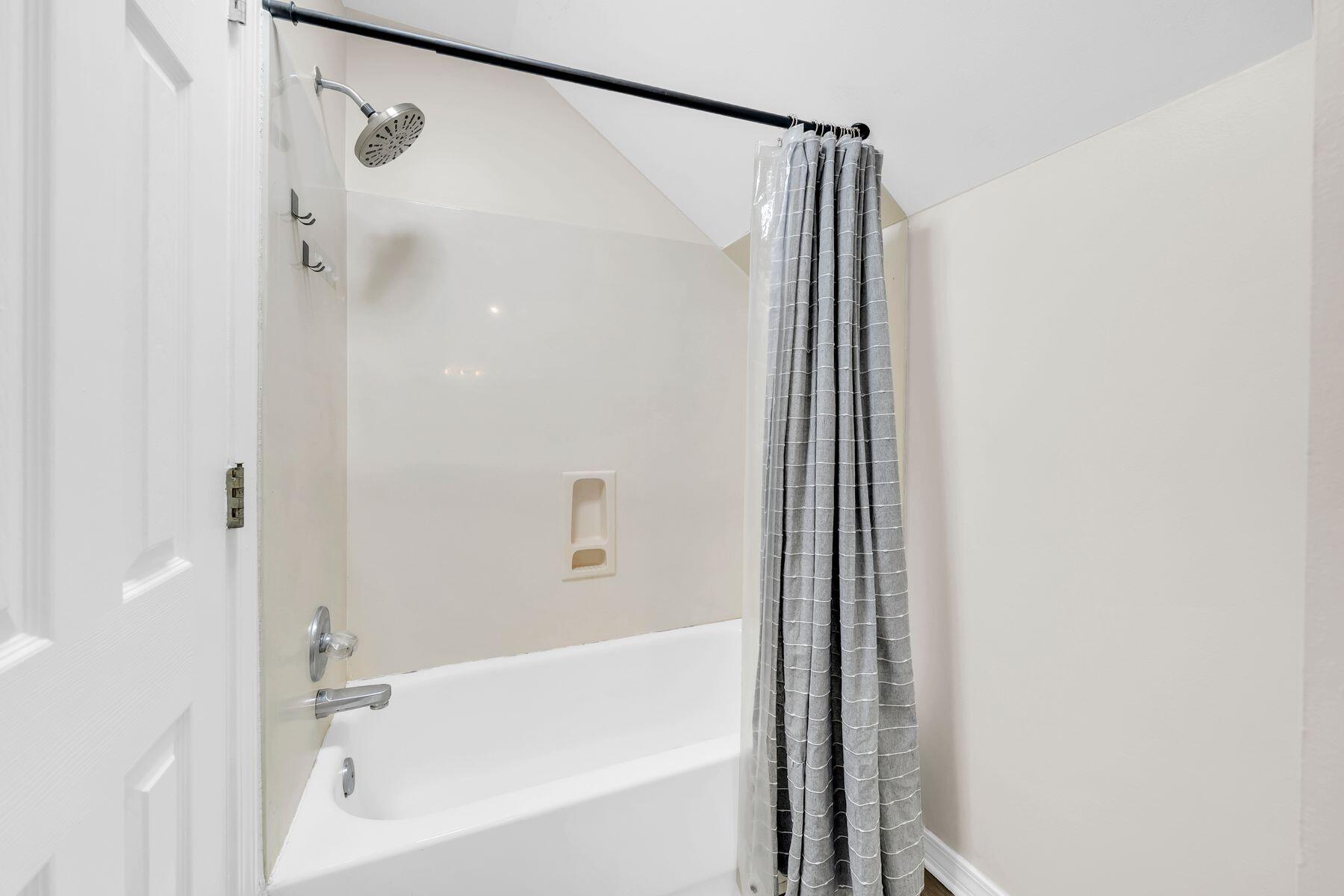 SOUTHWIND PH 6 - Residential