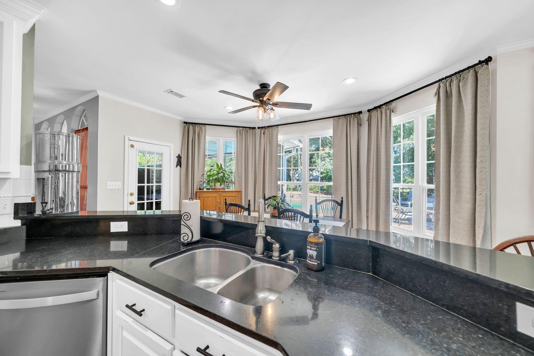SOUTHWIND PH 6 - Residential