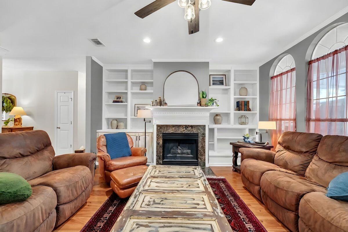 SOUTHWIND PH 6 - Residential