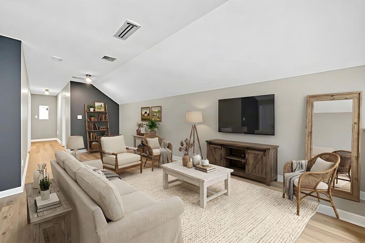 SOUTHWIND PH 6 - Residential