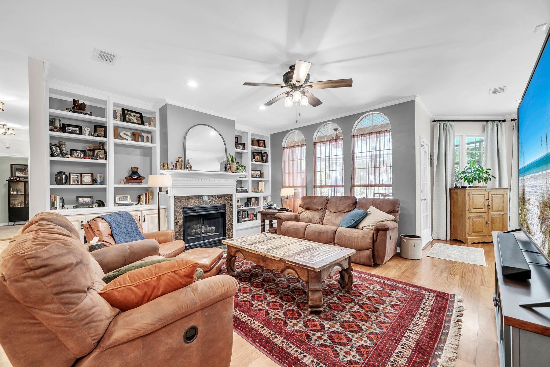SOUTHWIND PH 6 - Residential
