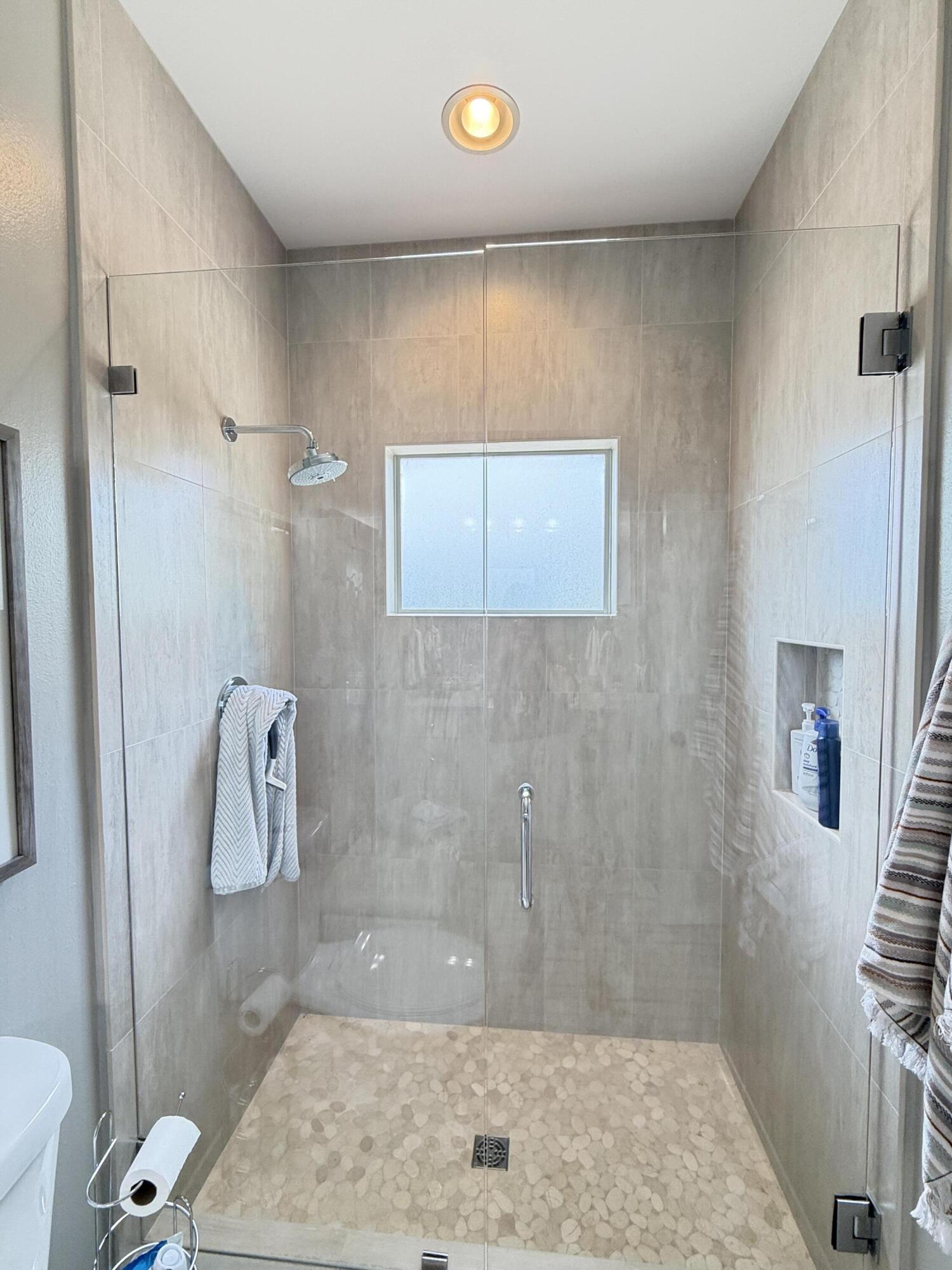 CRYSTAL SHORES - Residential