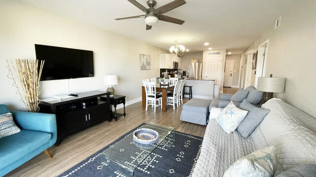 MARAVILLA CONDO 1 - Residential