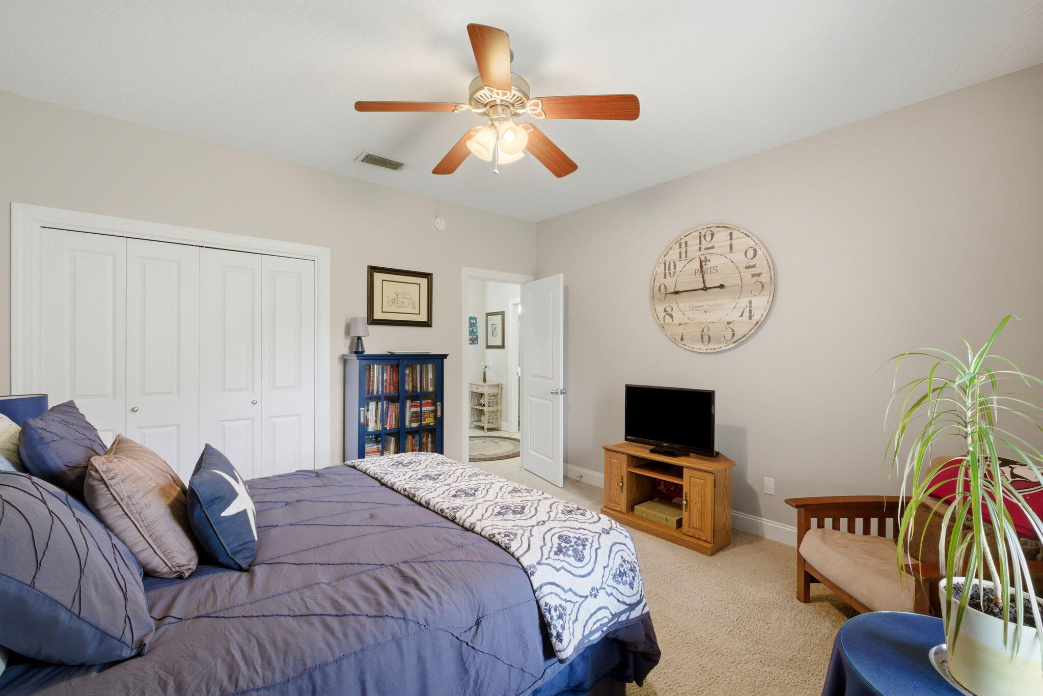 PRITCHARD POINT - Residential