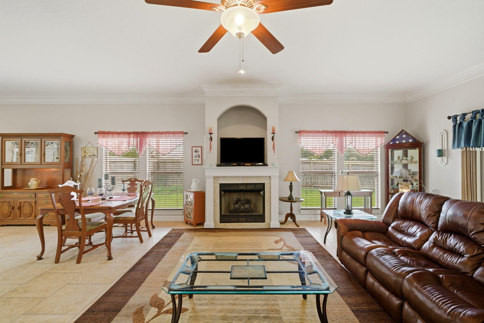 PRITCHARD POINT - Residential
