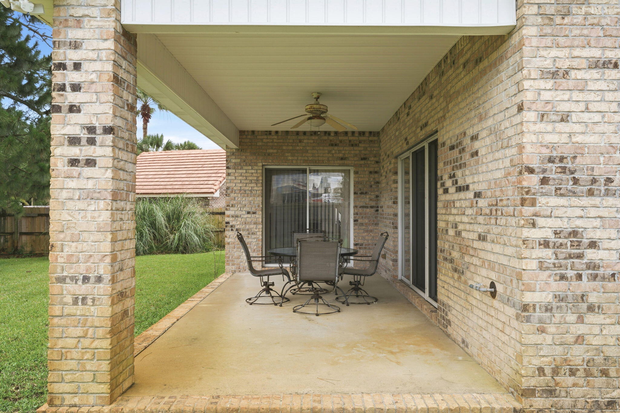 PRITCHARD POINT - Residential