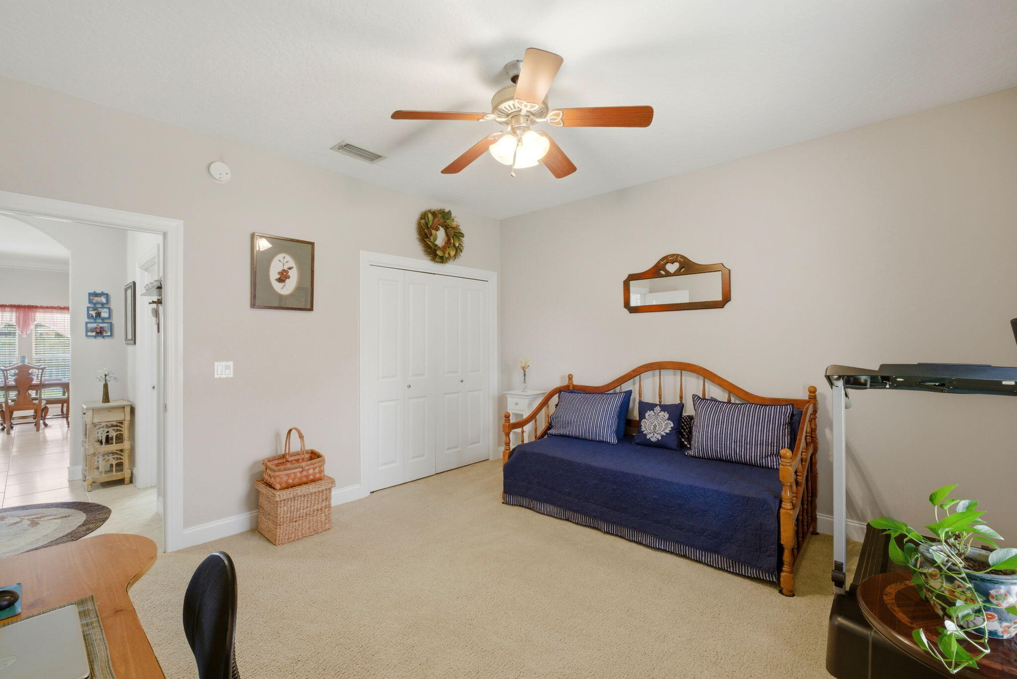 PRITCHARD POINT - Residential