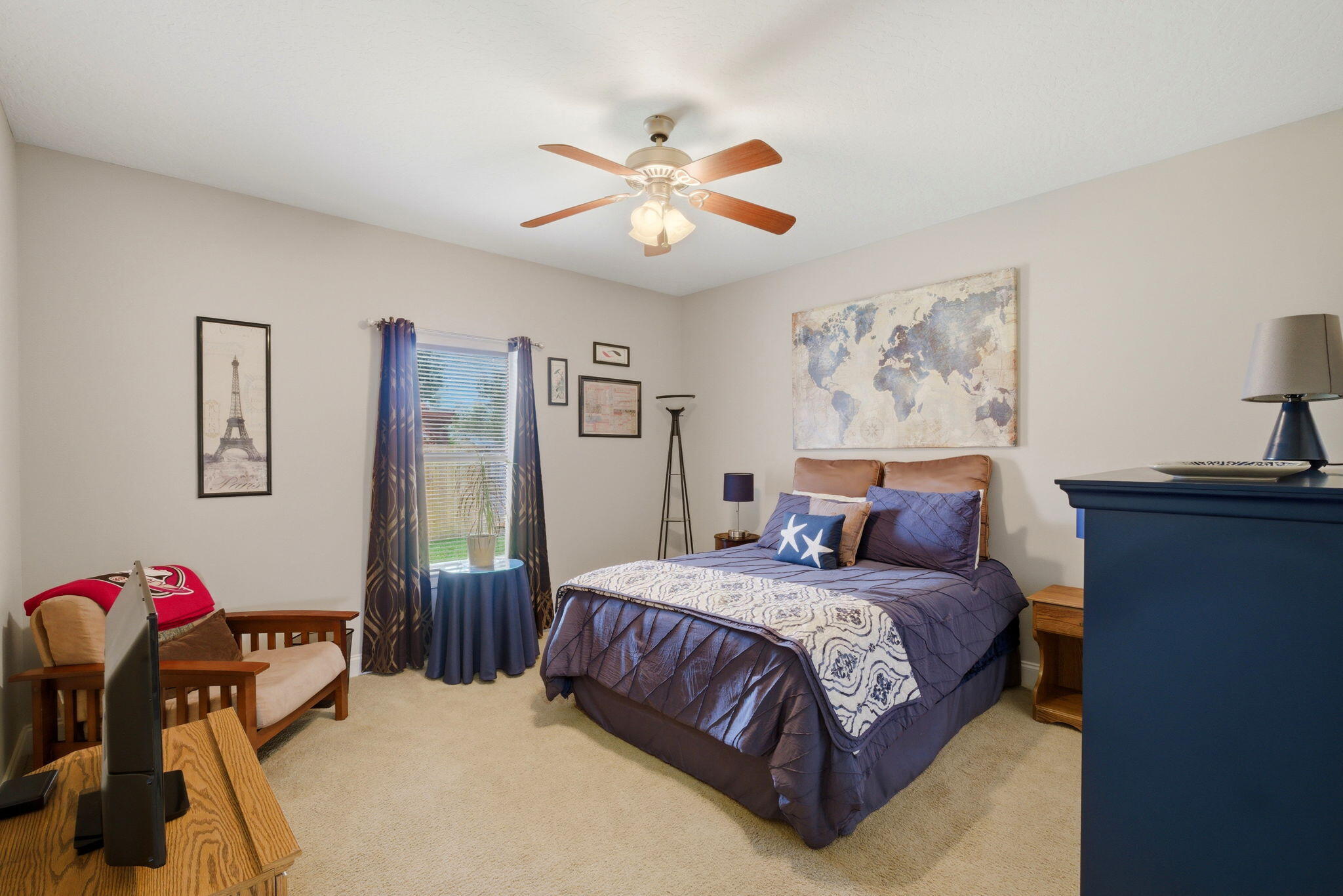 PRITCHARD POINT - Residential