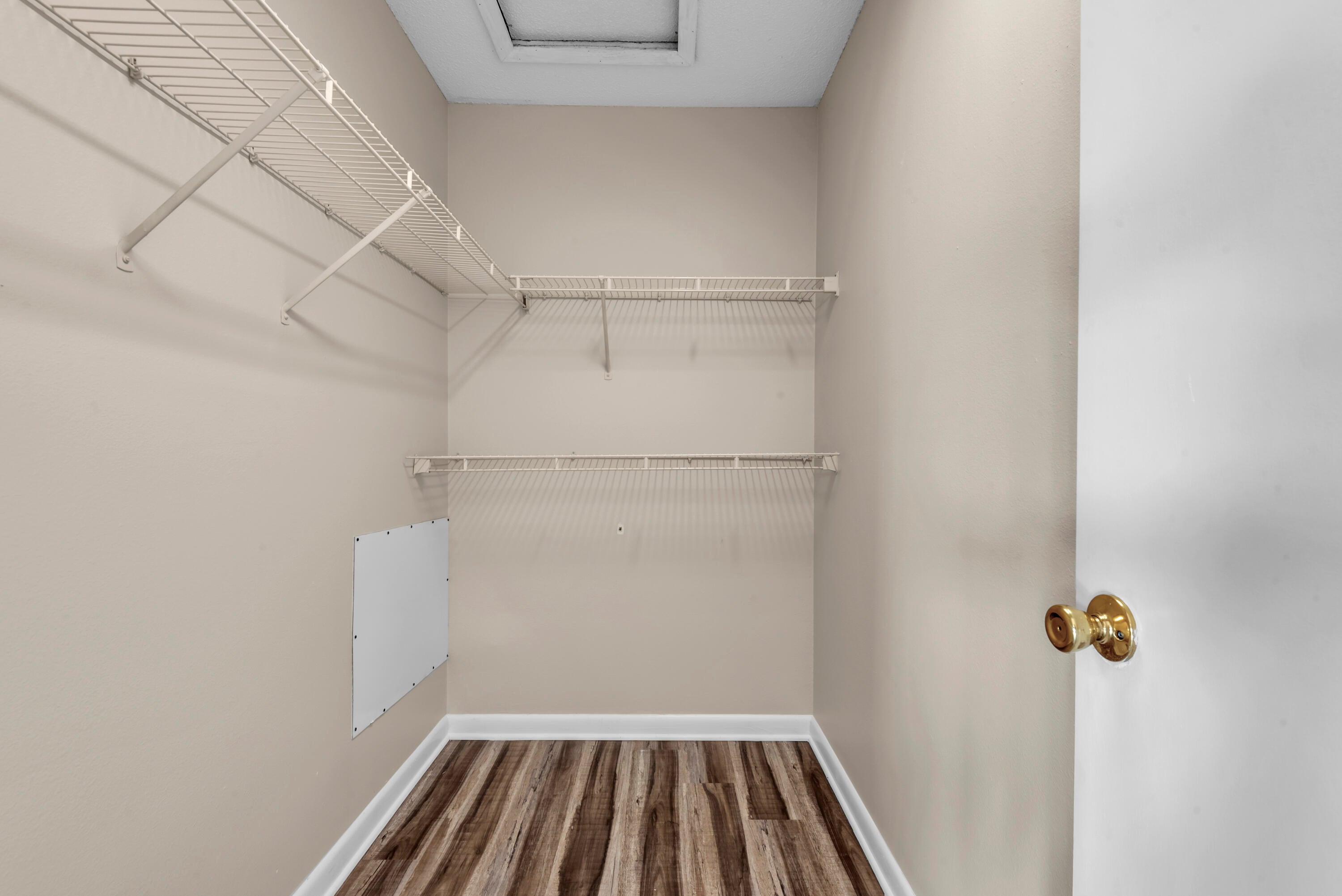 Whits Waterview Apartments - Residential Lease