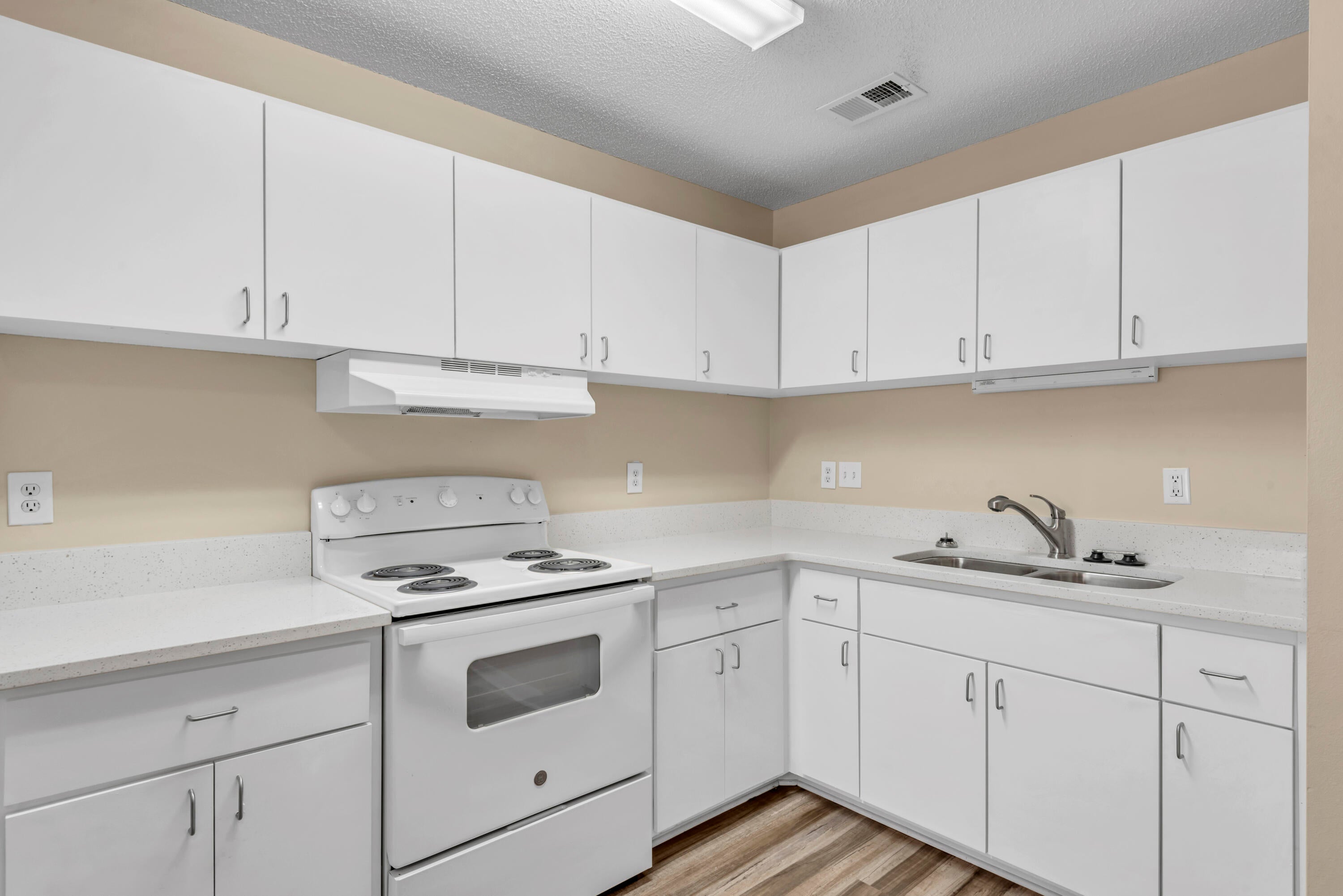 Whits Waterview Apartments - Residential Lease