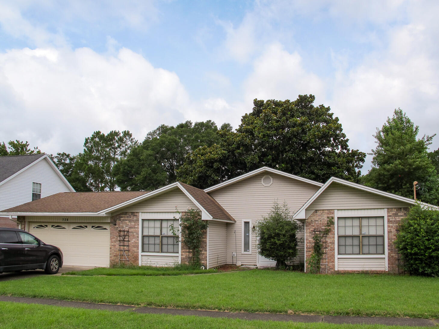 LAKEVIEW ESTATES - Residential