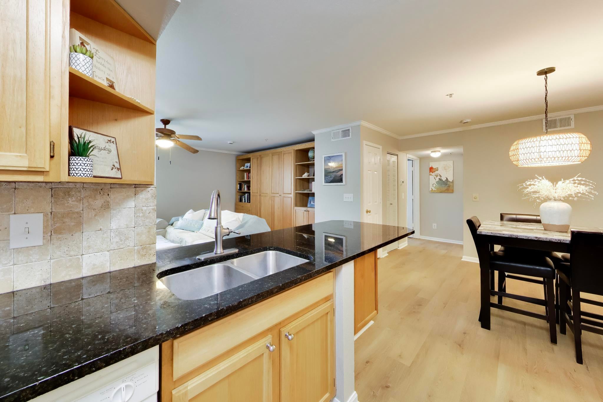 INDIAN LAKE - Residential