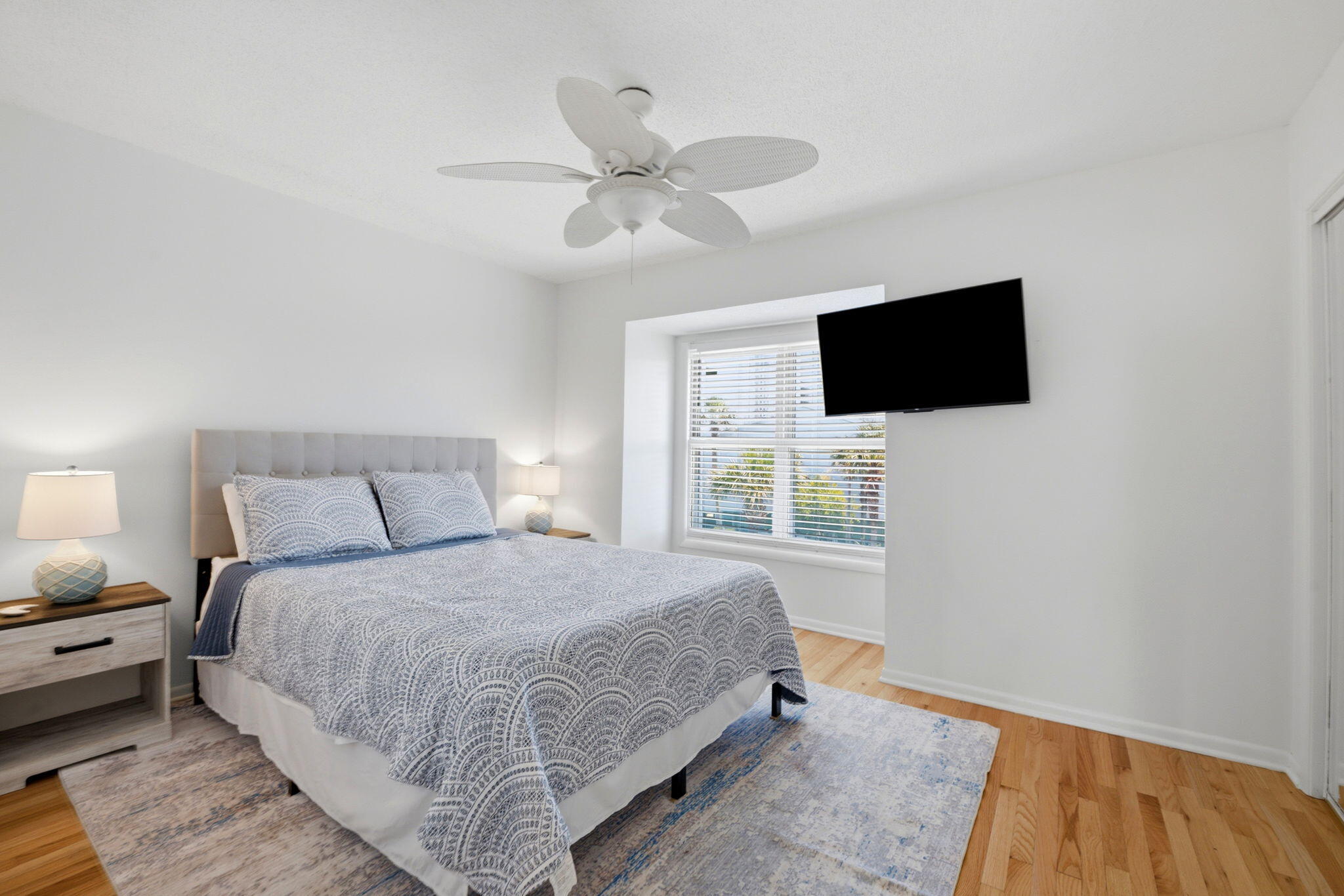 SANDCASTLE BEACH HOMES - Residential
