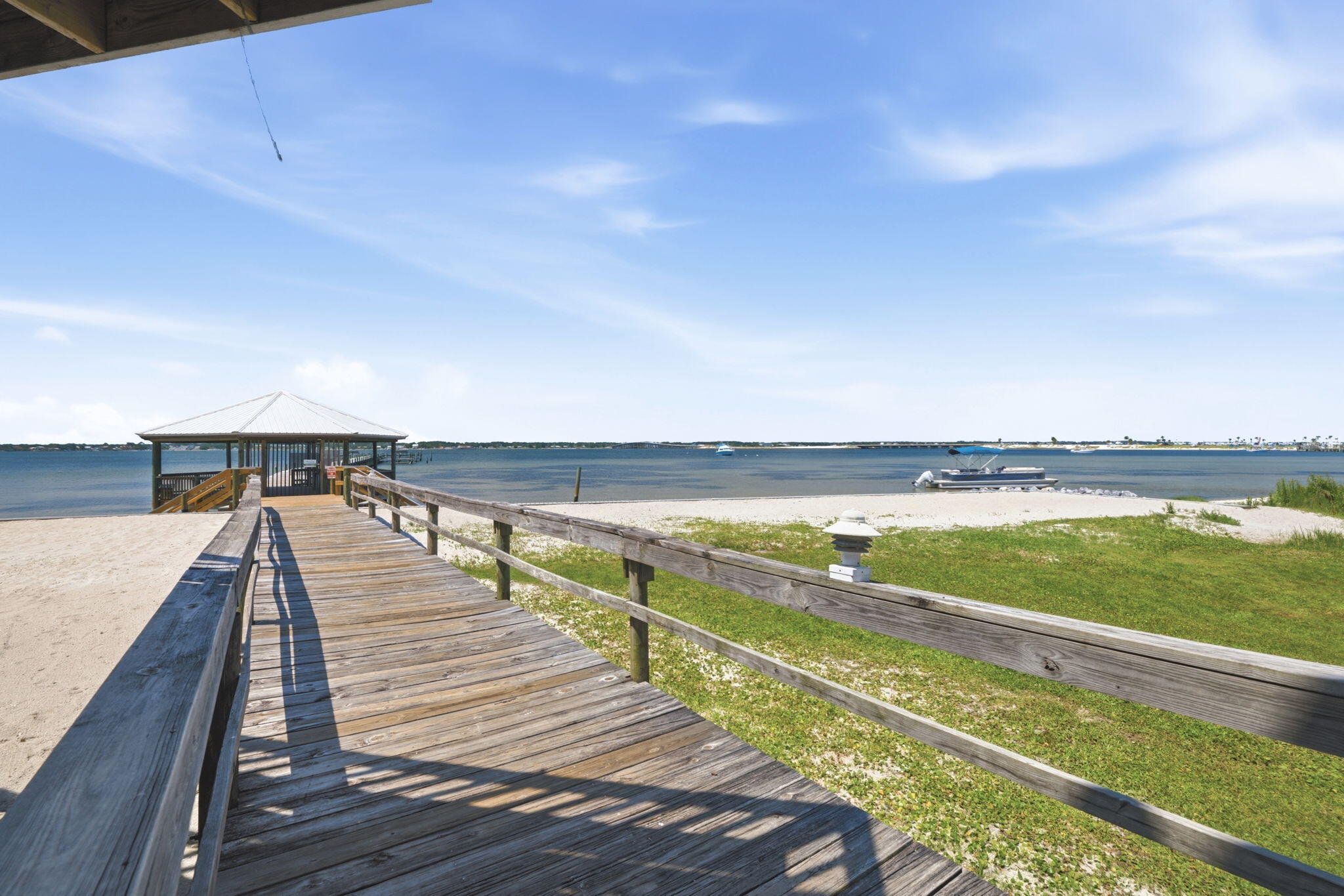 SANDCASTLE BEACH HOMES - Residential
