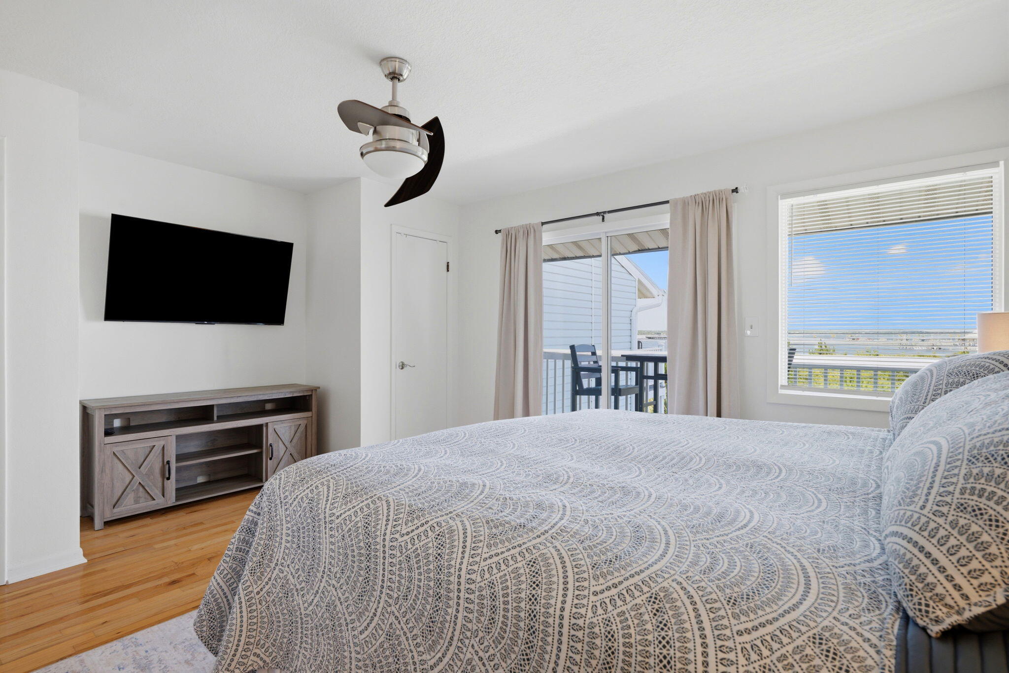SANDCASTLE BEACH HOMES - Residential