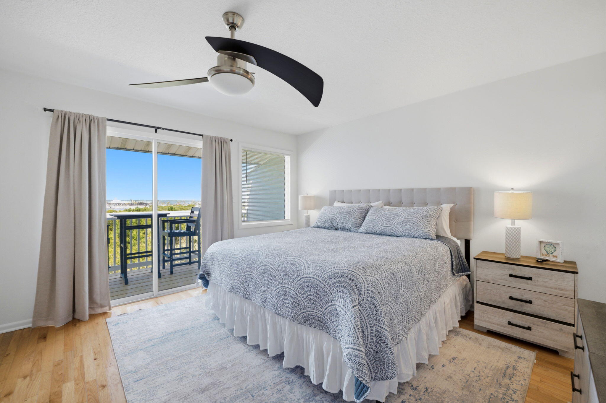 SANDCASTLE BEACH HOMES - Residential