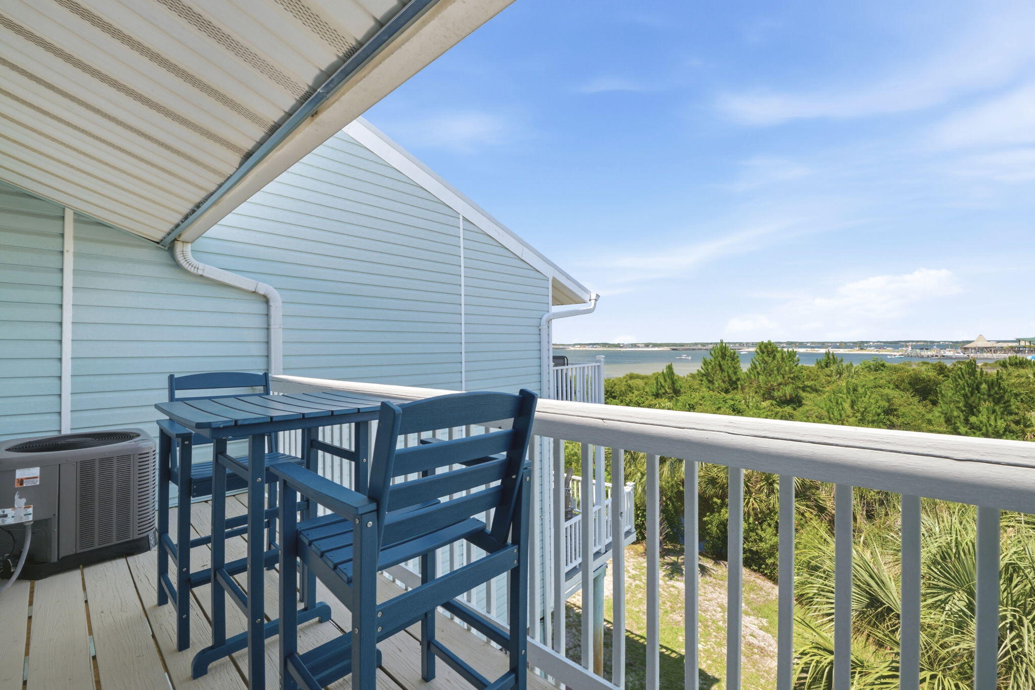 SANDCASTLE BEACH HOMES - Residential