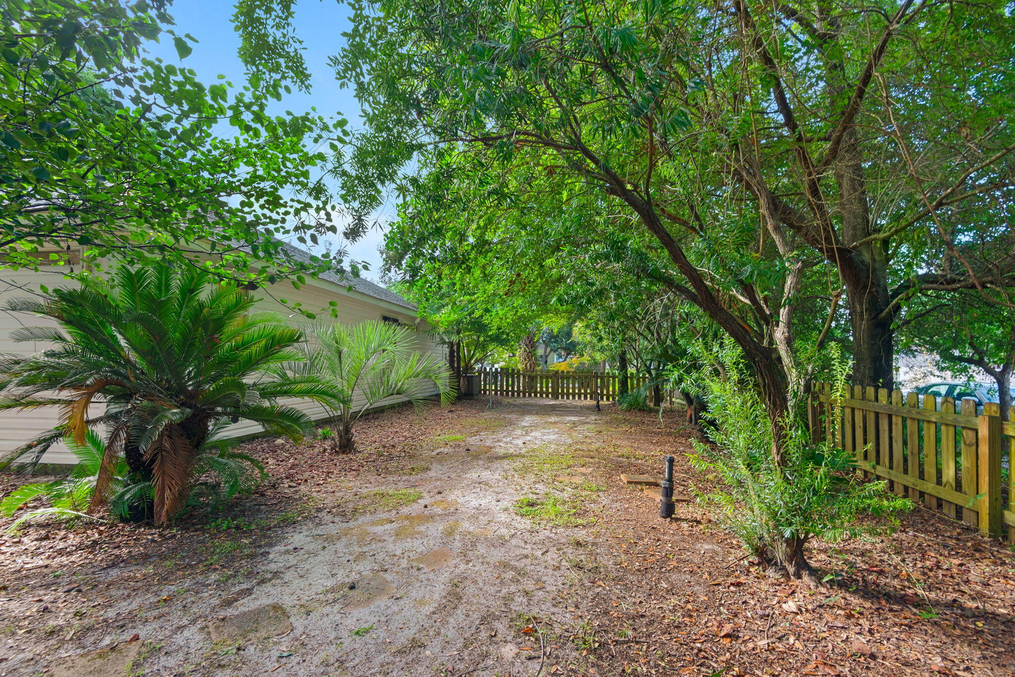 NO RECORDED SUBDIVISION - Residential