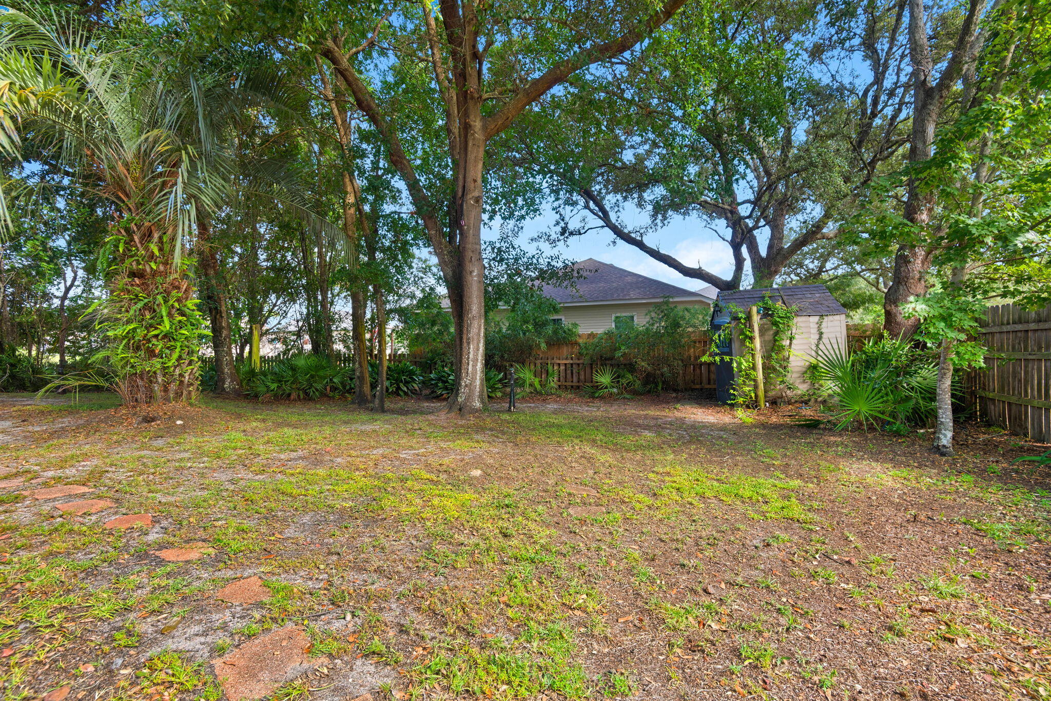 NO RECORDED SUBDIVISION - Residential