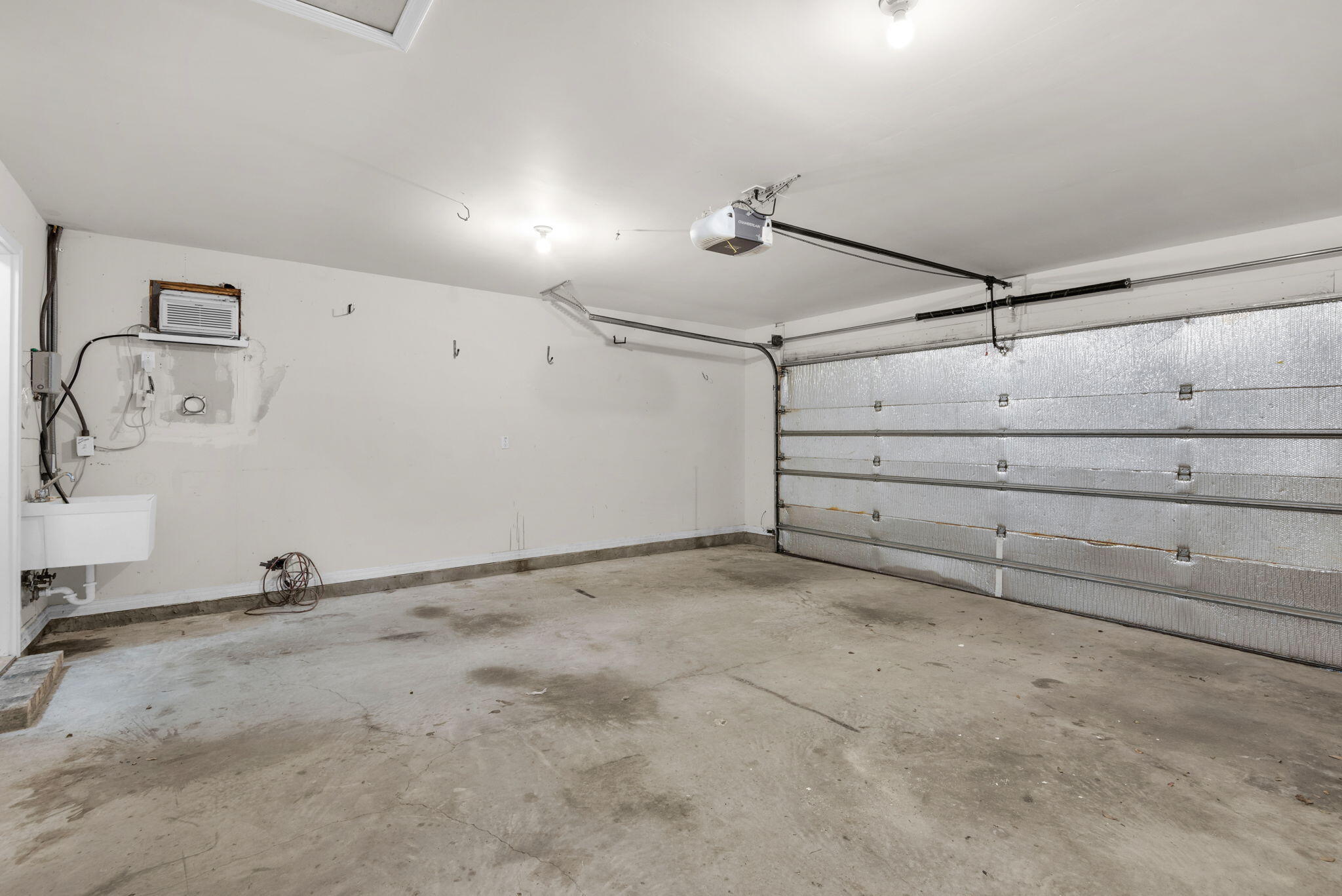NO RECORDED SUBDIVISION - Residential