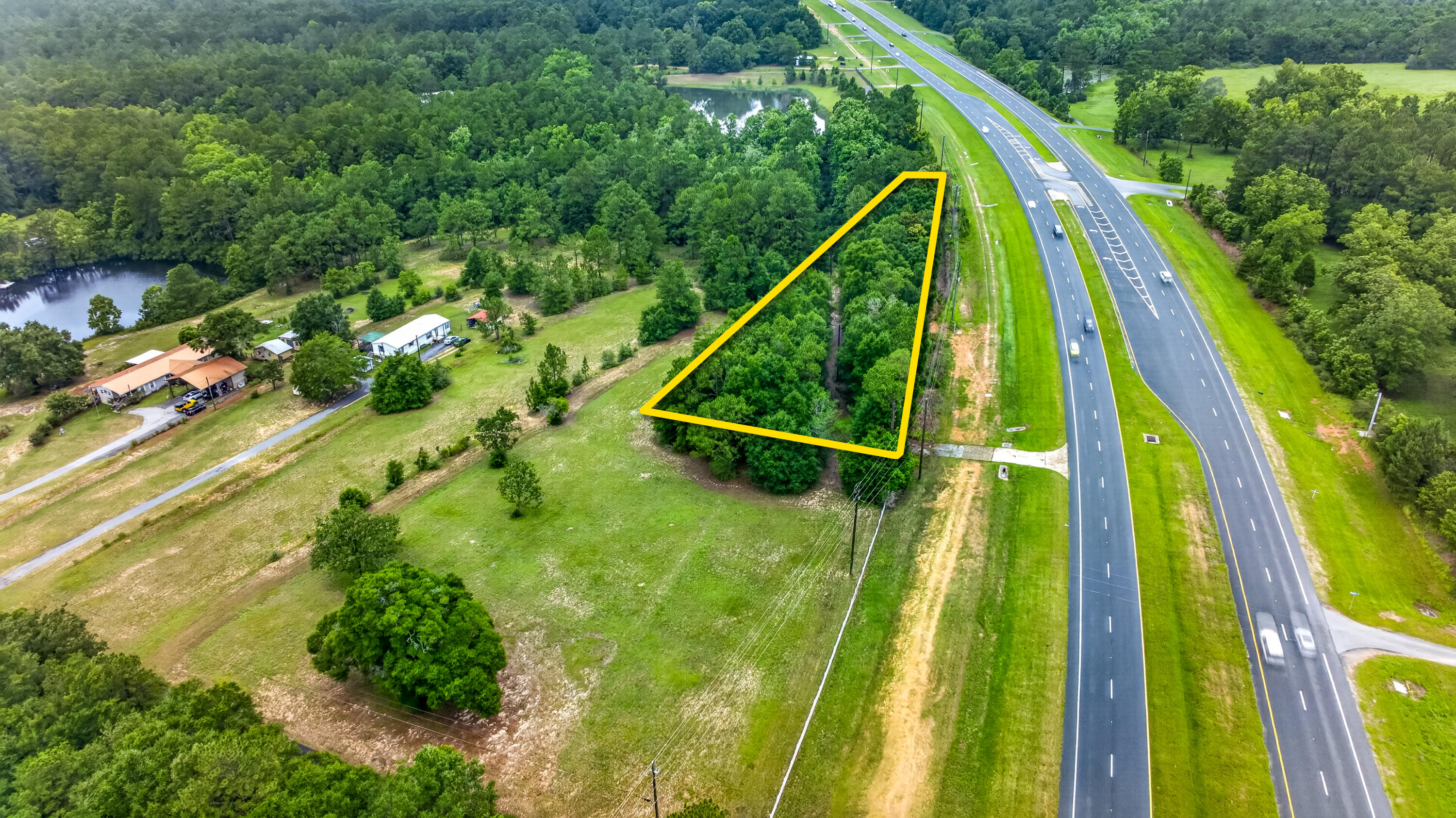NO RECORDED SUBDIVISION - Land