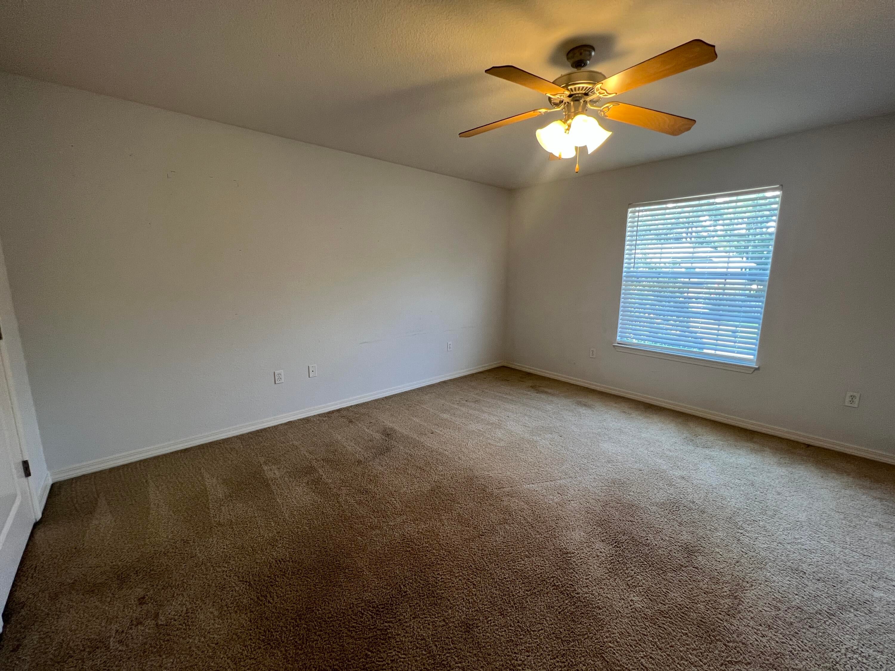 DRIFTWOOD ESTATES - Residential Lease