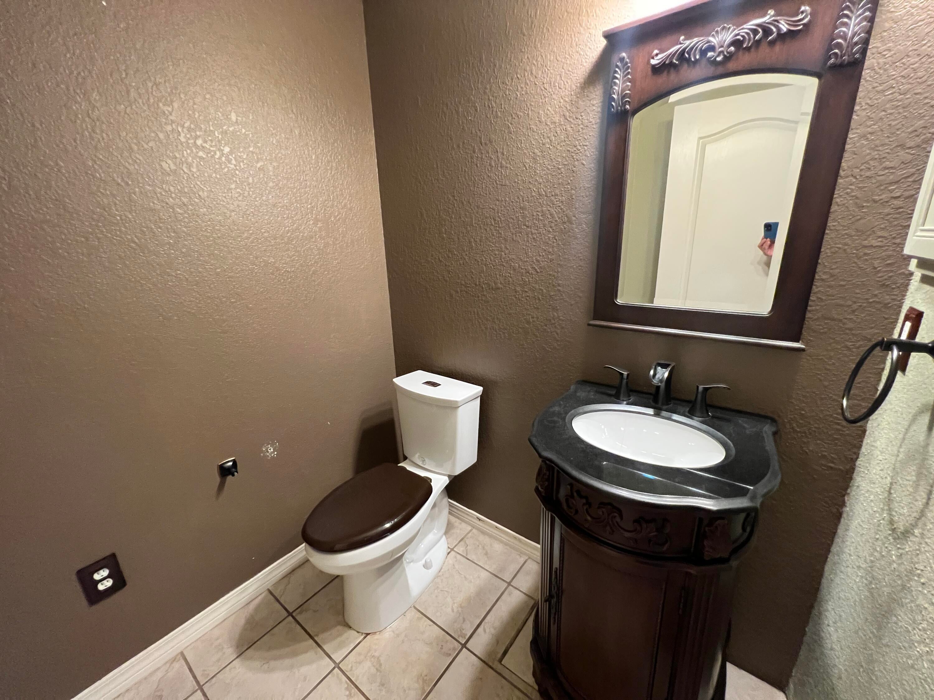 DRIFTWOOD ESTATES - Residential Lease