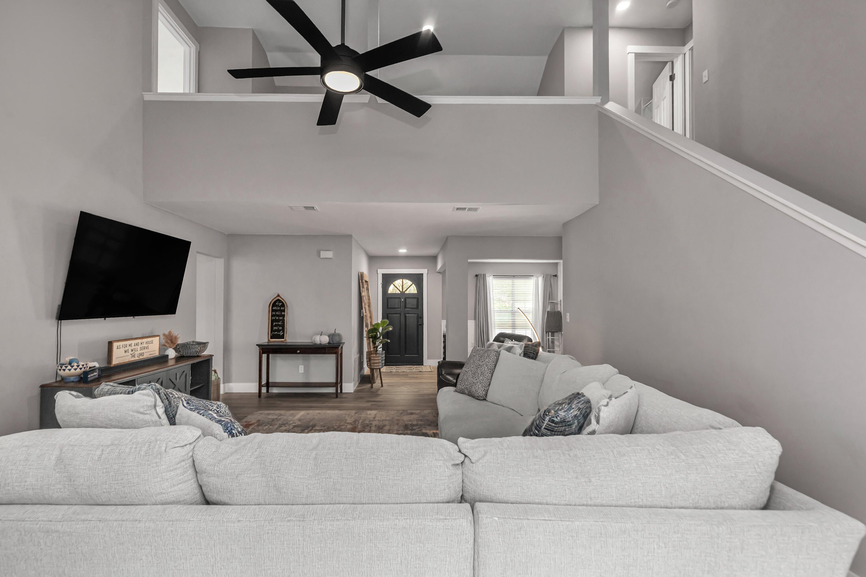 PARKWOOD COURT AT BLUEWATER BAY - Residential
