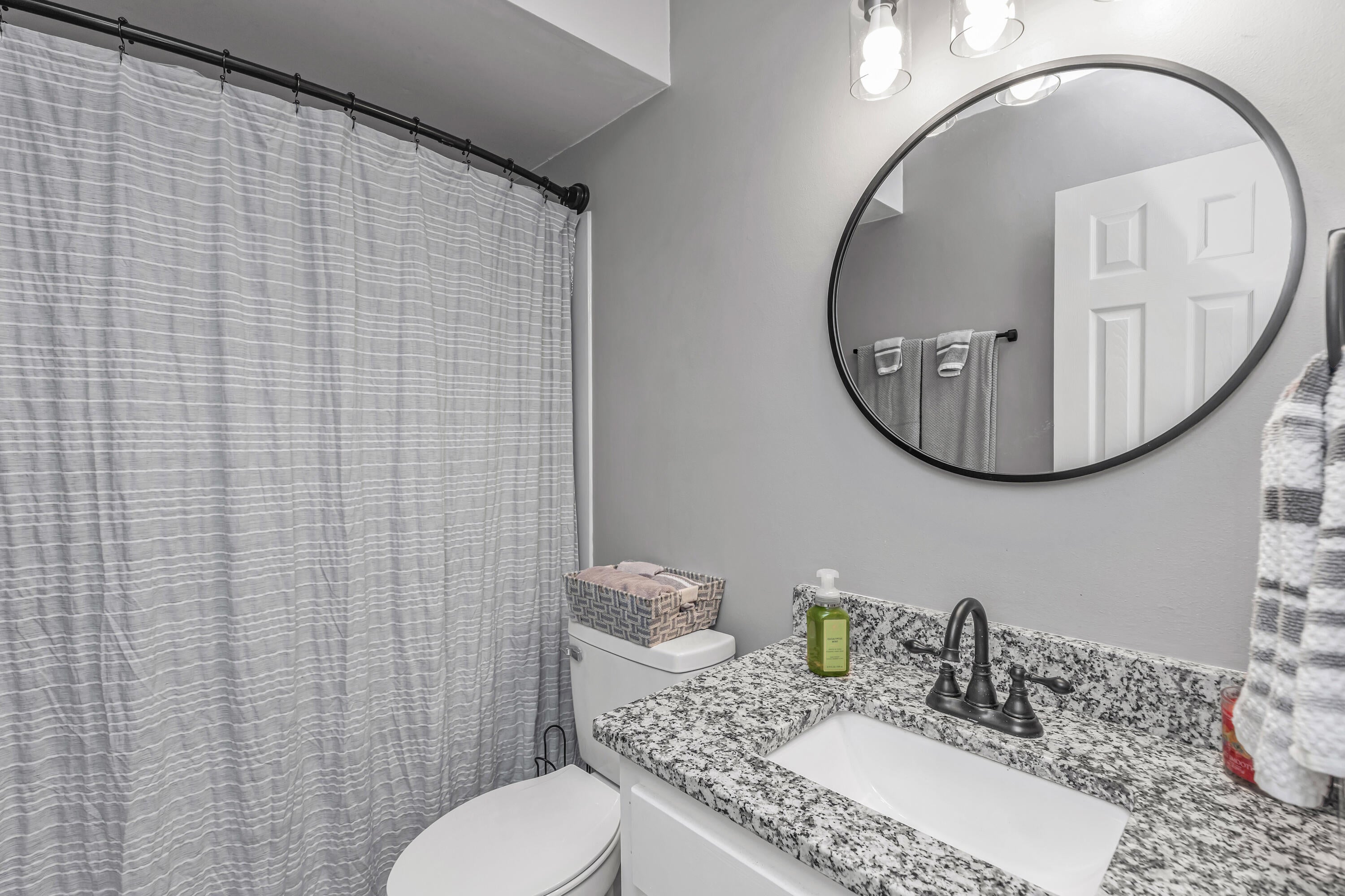 PARKWOOD COURT AT BLUEWATER BAY - Residential