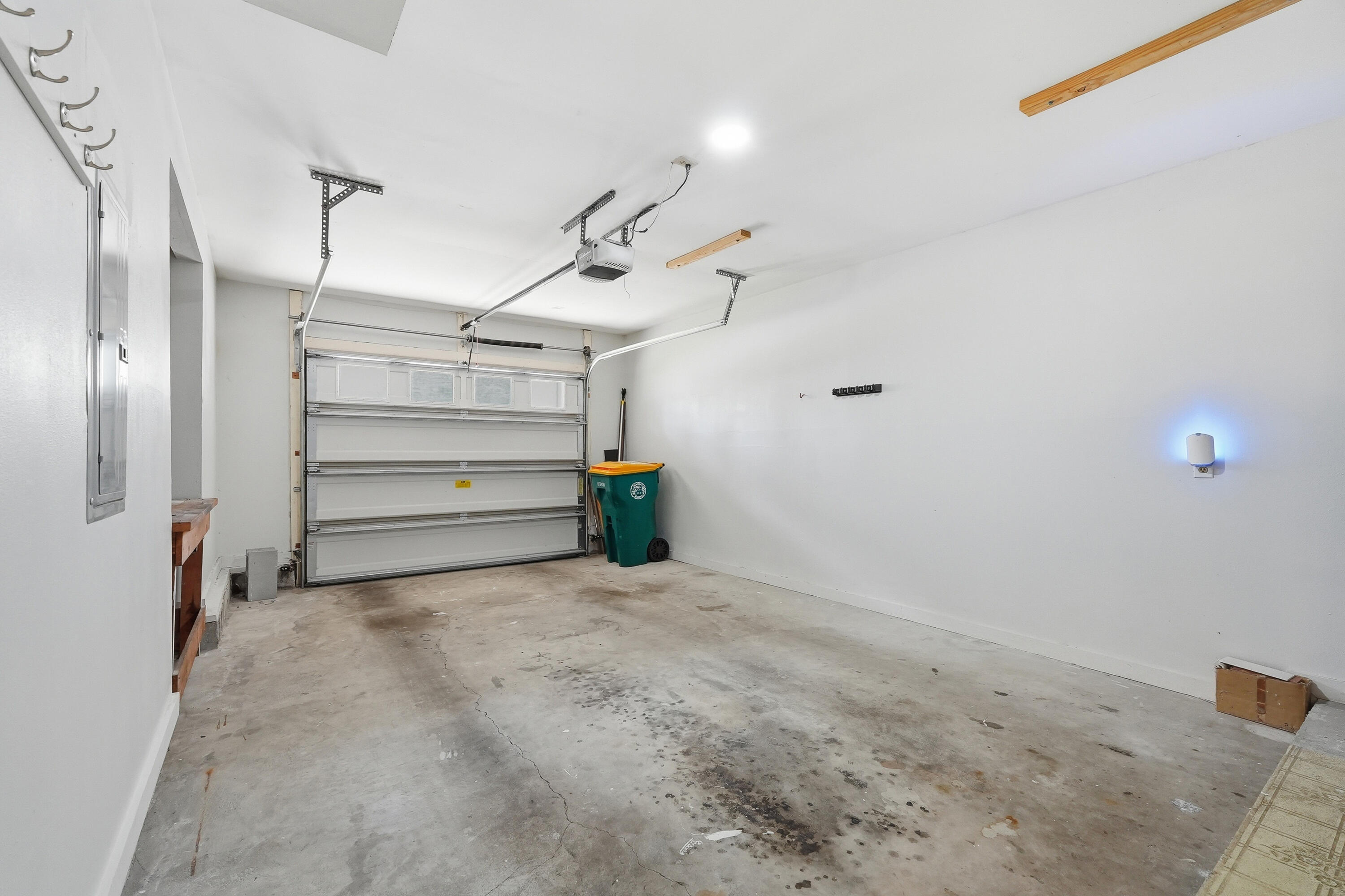 GLENEAGLES GREEN BLUEWATER BAY - Residential Lease