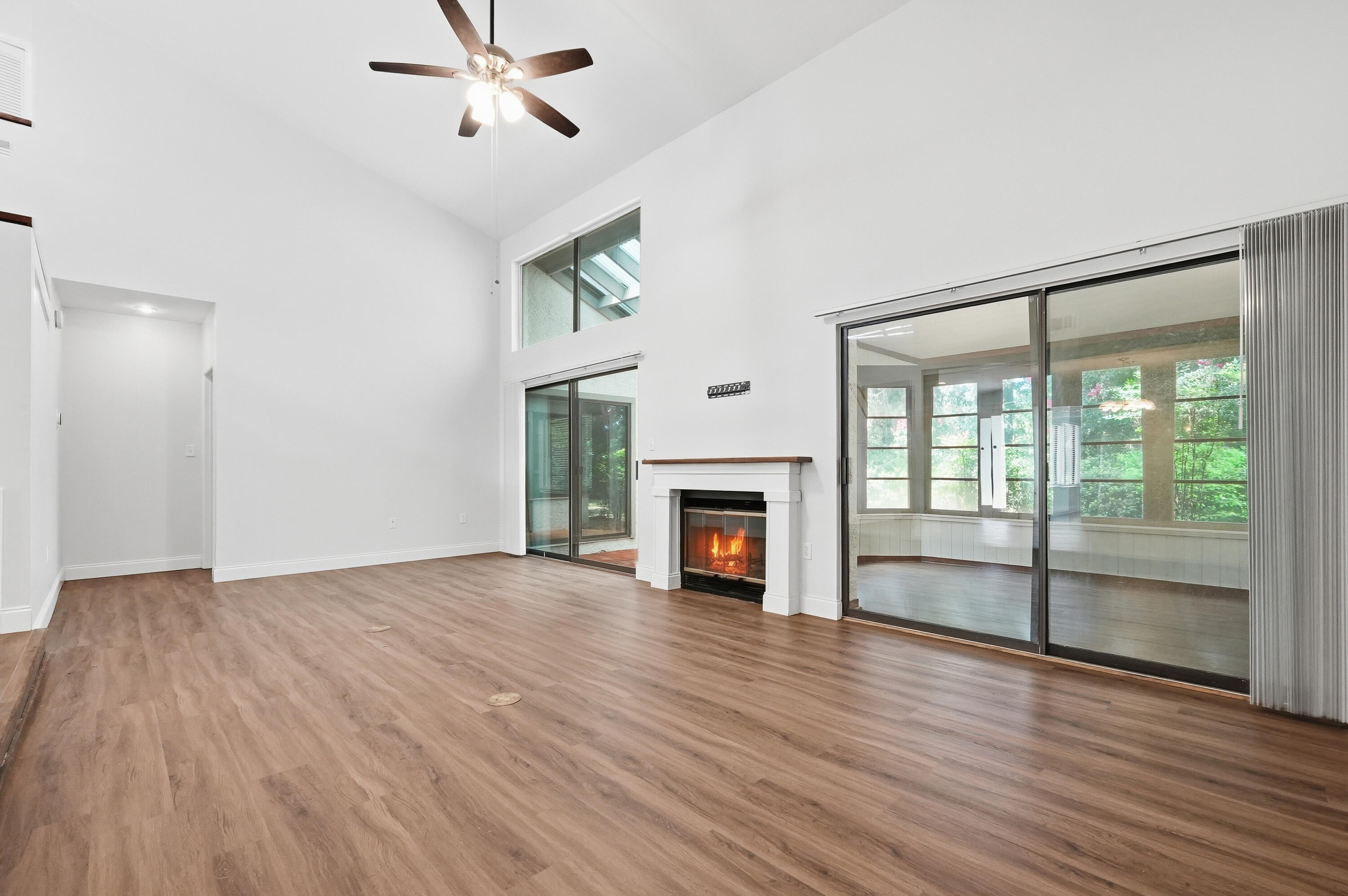 GLENEAGLES GREEN BLUEWATER BAY - Residential Lease