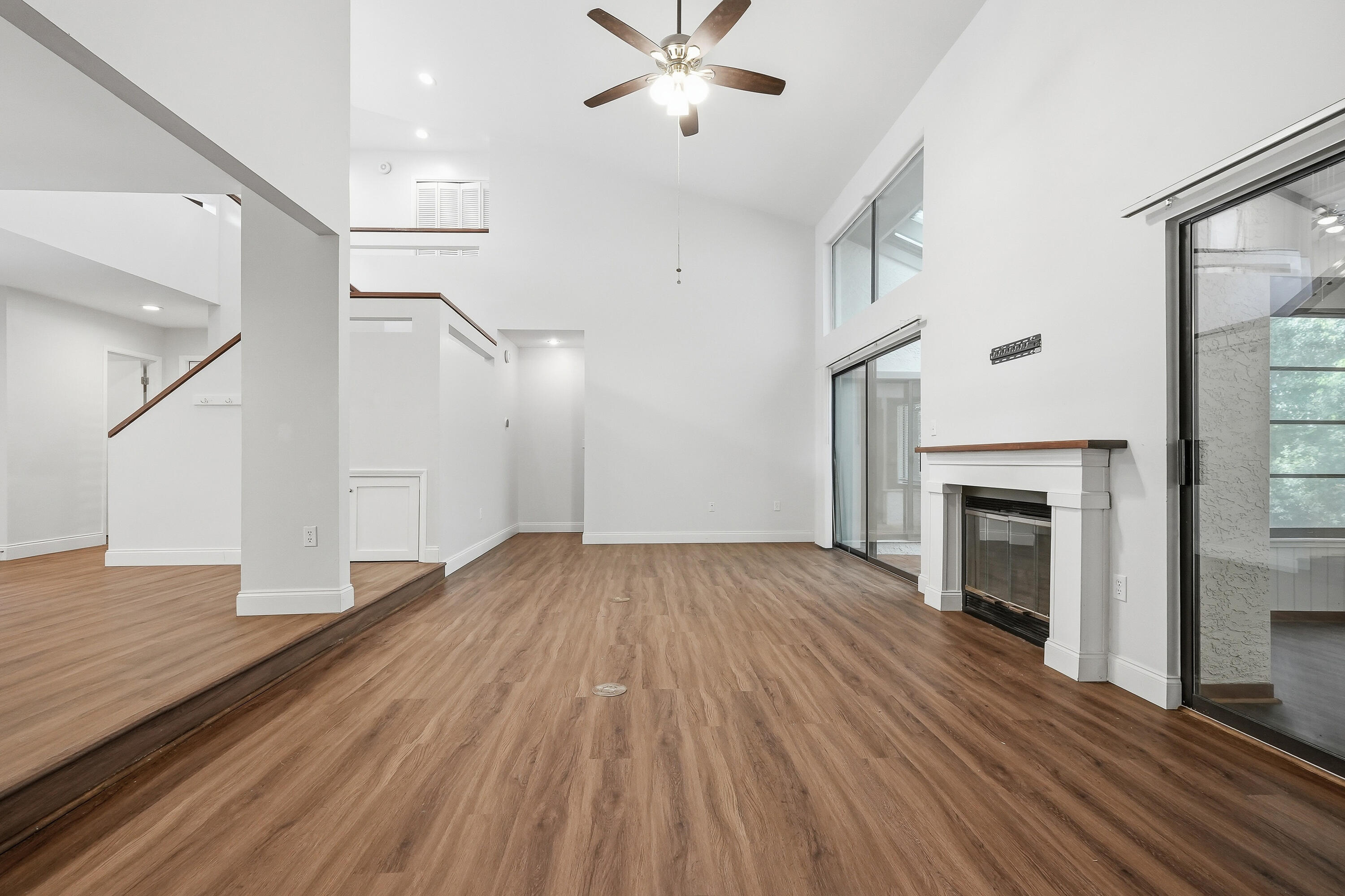 GLENEAGLES GREEN BLUEWATER BAY - Residential Lease