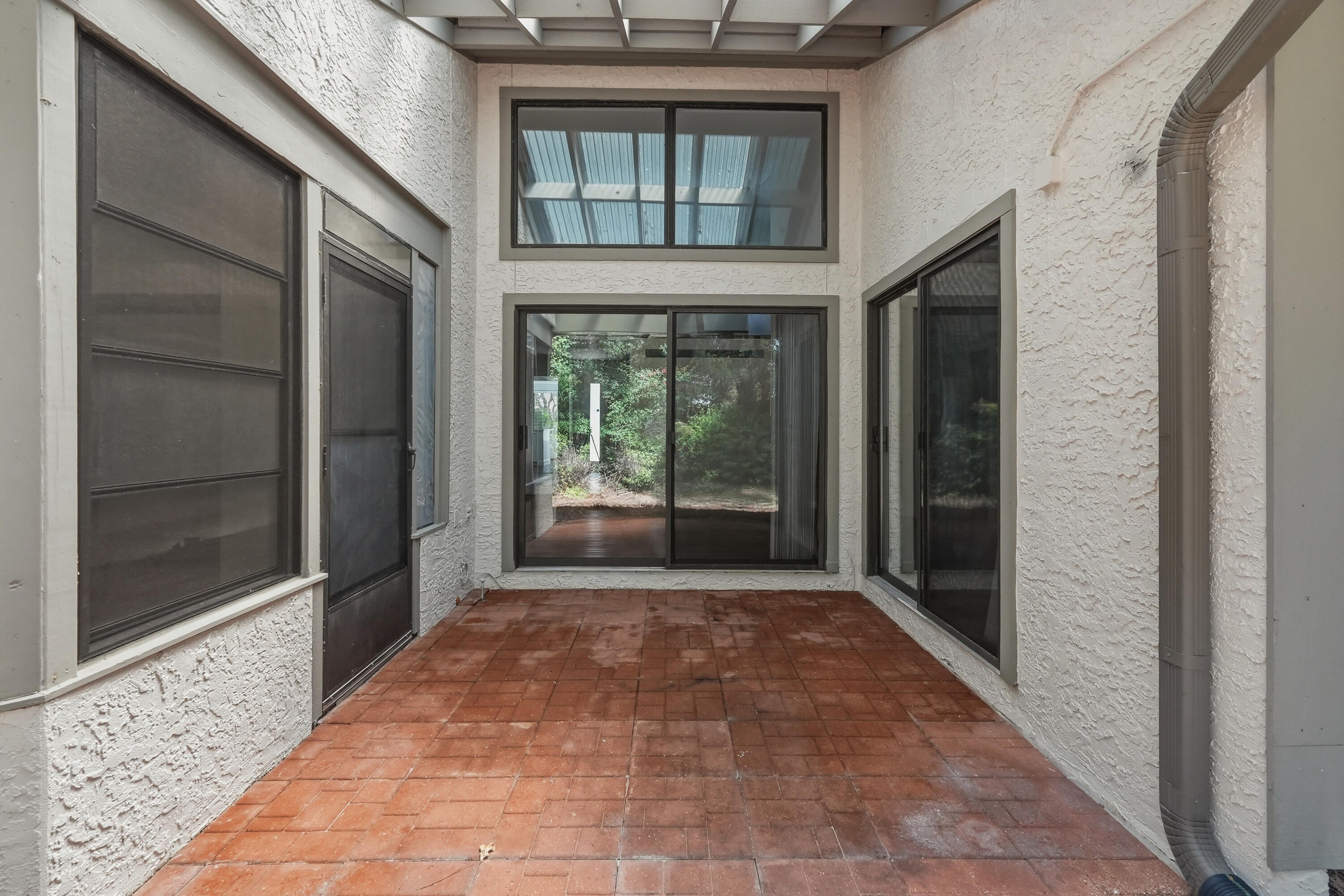 GLENEAGLES GREEN BLUEWATER BAY - Residential Lease