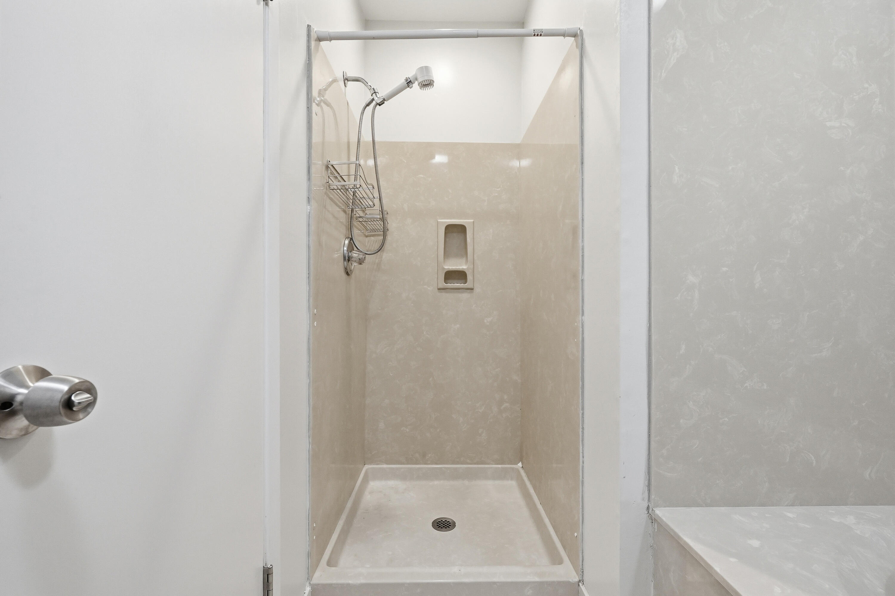 GLENEAGLES GREEN BLUEWATER BAY - Residential Lease