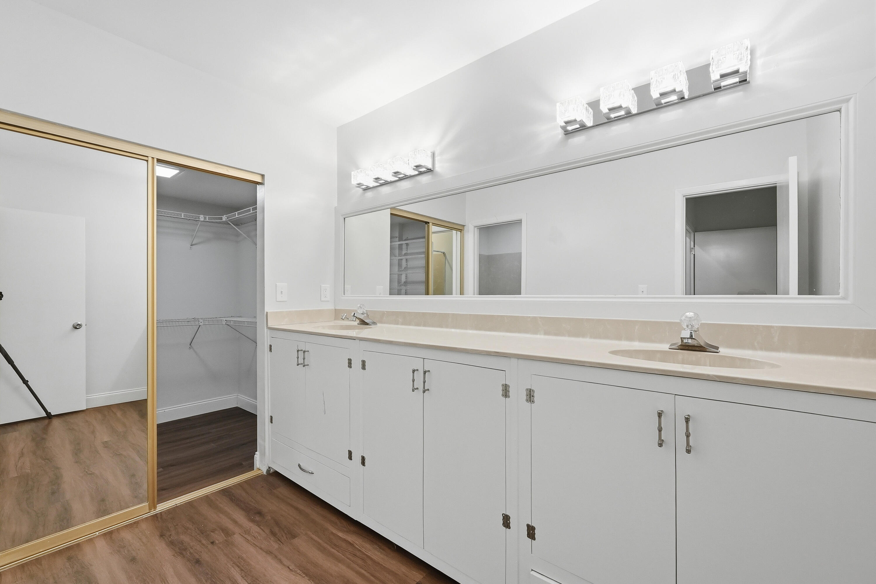 GLENEAGLES GREEN BLUEWATER BAY - Residential Lease
