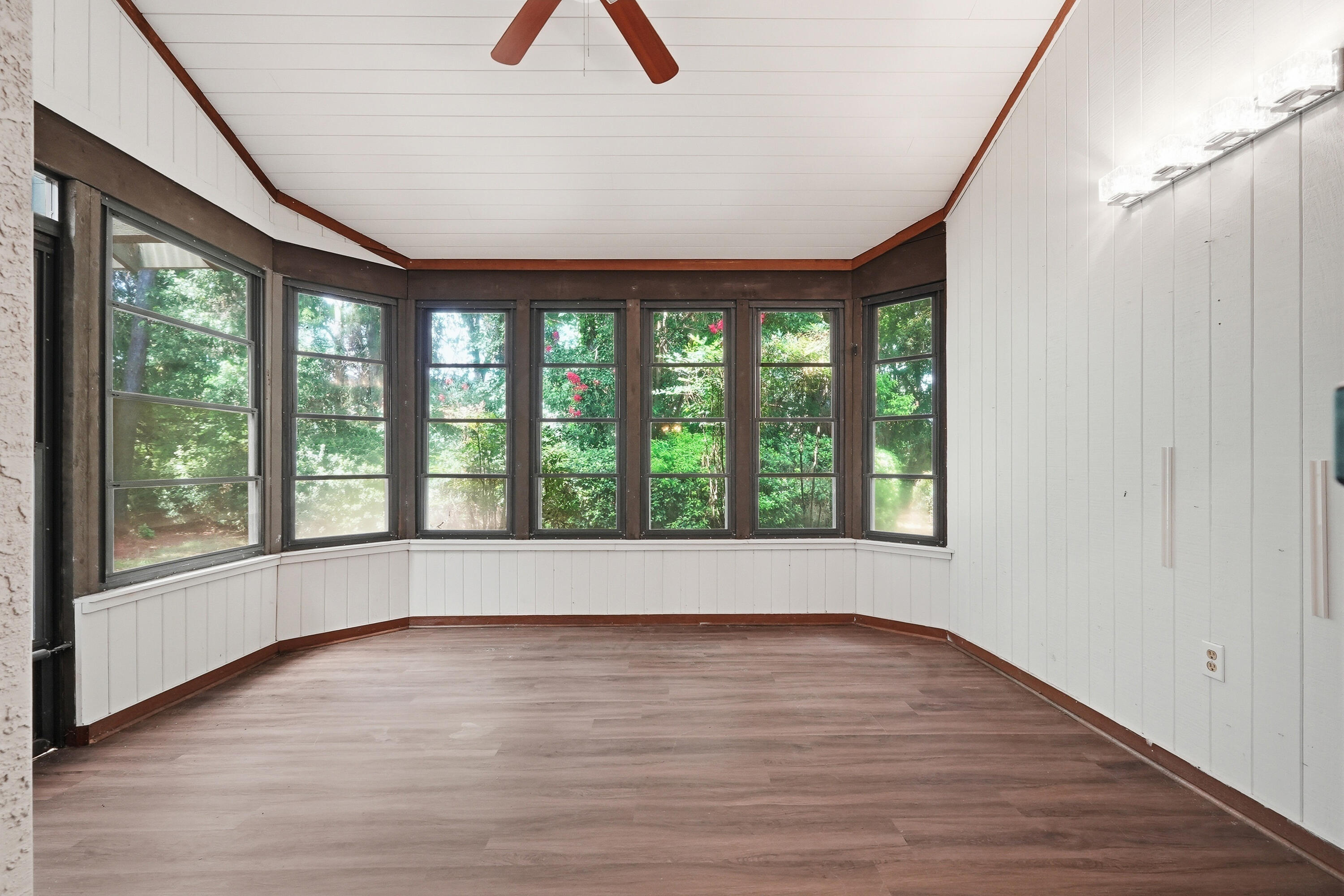 GLENEAGLES GREEN BLUEWATER BAY - Residential Lease