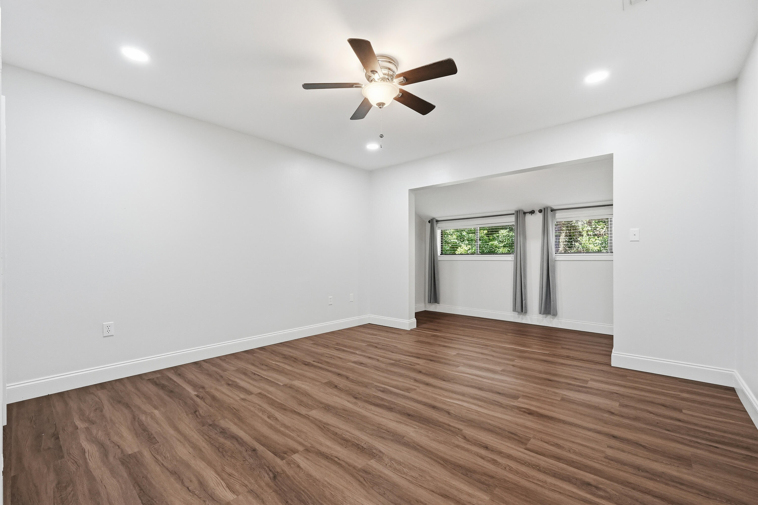 GLENEAGLES GREEN BLUEWATER BAY - Residential Lease