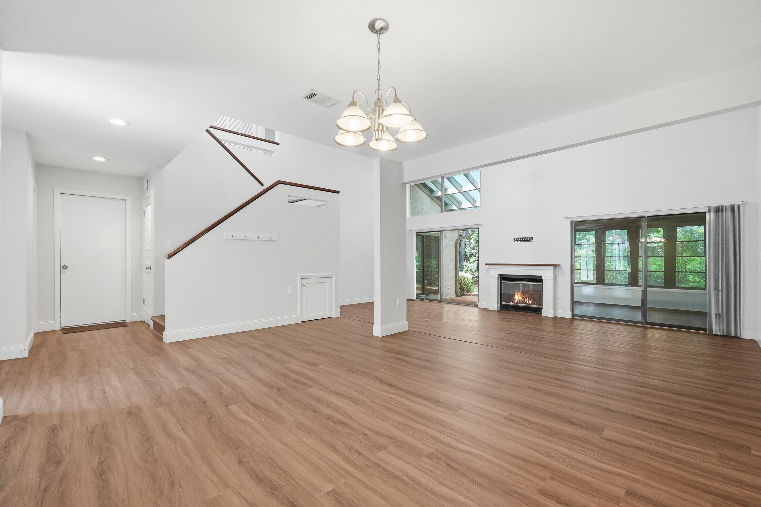 GLENEAGLES GREEN BLUEWATER BAY - Residential Lease